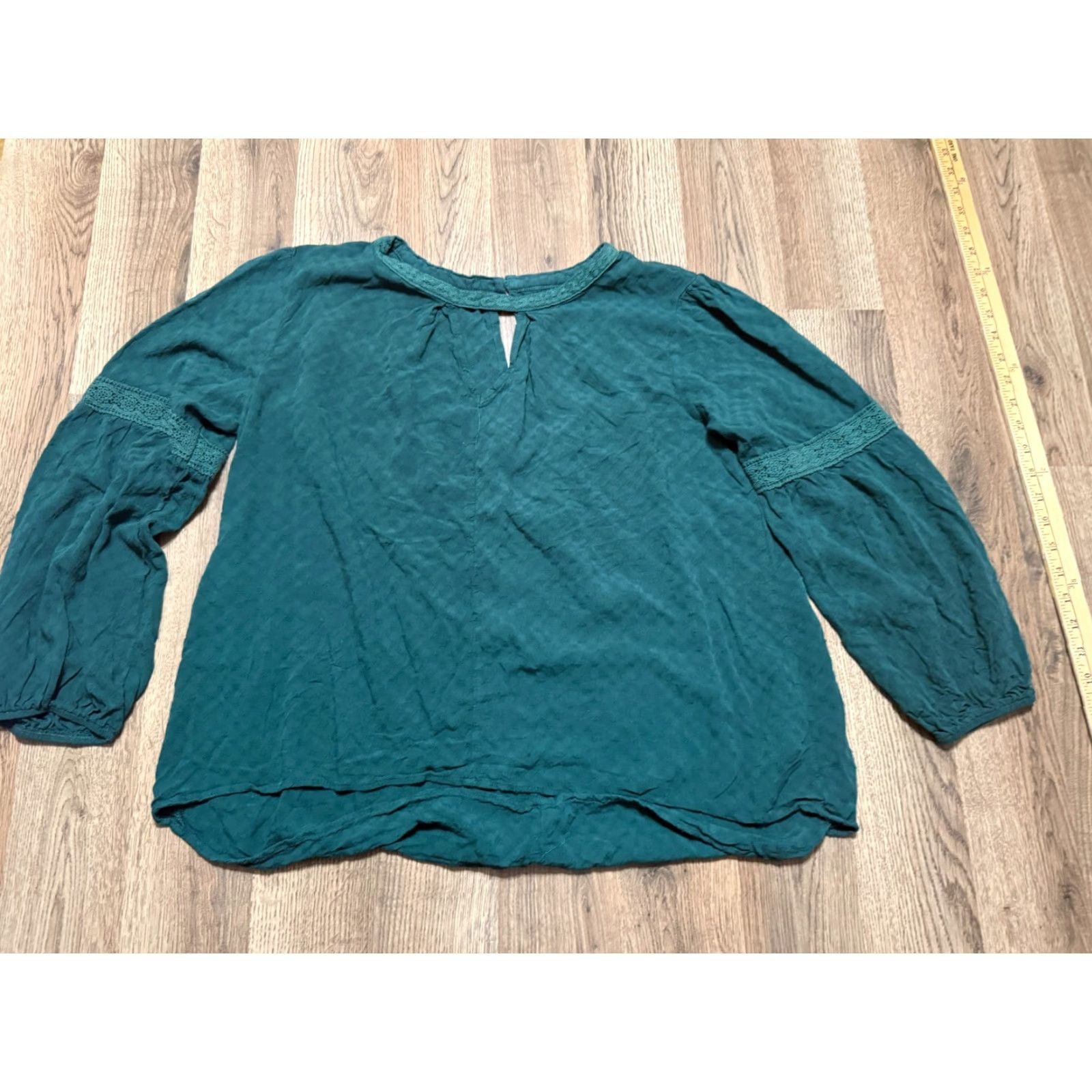 Vintage Maurices Blouse Women's Size Large Green Long Sleeve V-neck Shirt Adult Womens Regular Pullover Casual Lightweight Polyester Modern 90s? Size L / US 10 / IT 46 - 2 Thumbnail
