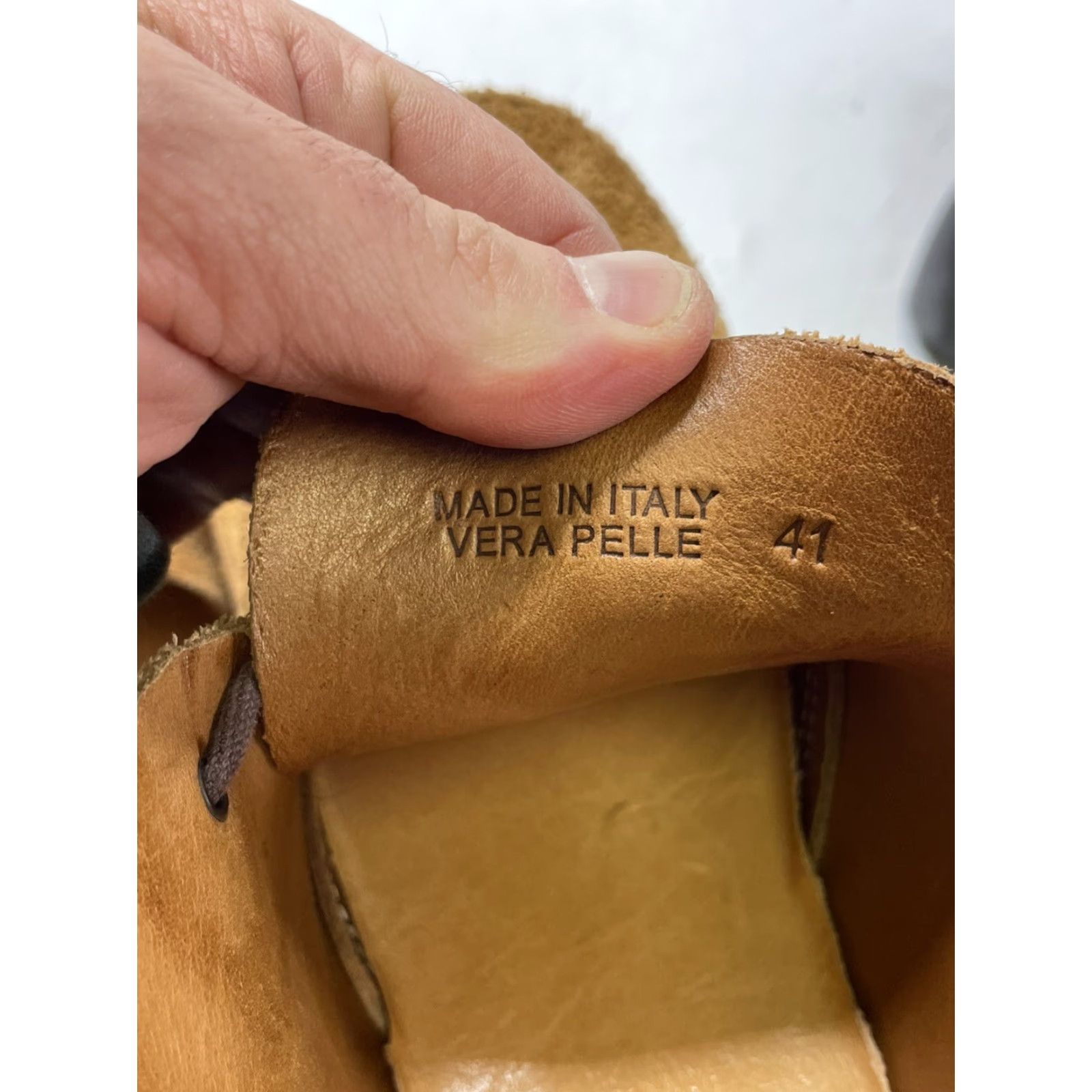 Vintage Astroflex Chukka Boot Mens 8 41 Brown Suede Leather Gum Soles Italy Leather Upper Mid-Moderate Wear Size US 8 / EU 41 - 3 Thumbnail