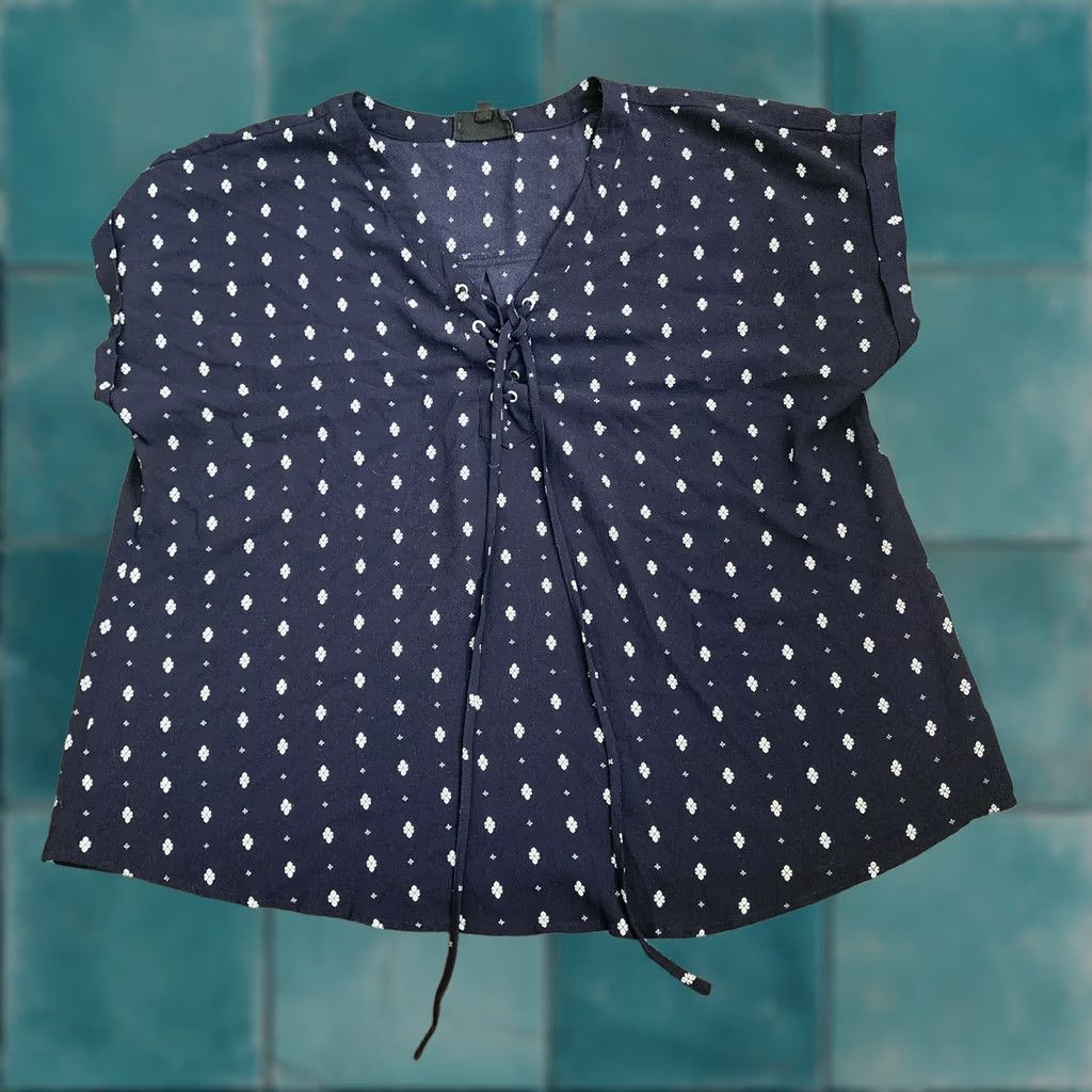 Vintage VINTAGE Flower & Feather Womens 2XL Navy Blue Lace Up Floral Short Sleeve Blouse Size XXL / US 16-18 / IT 52-54 - 1 Thumbnail