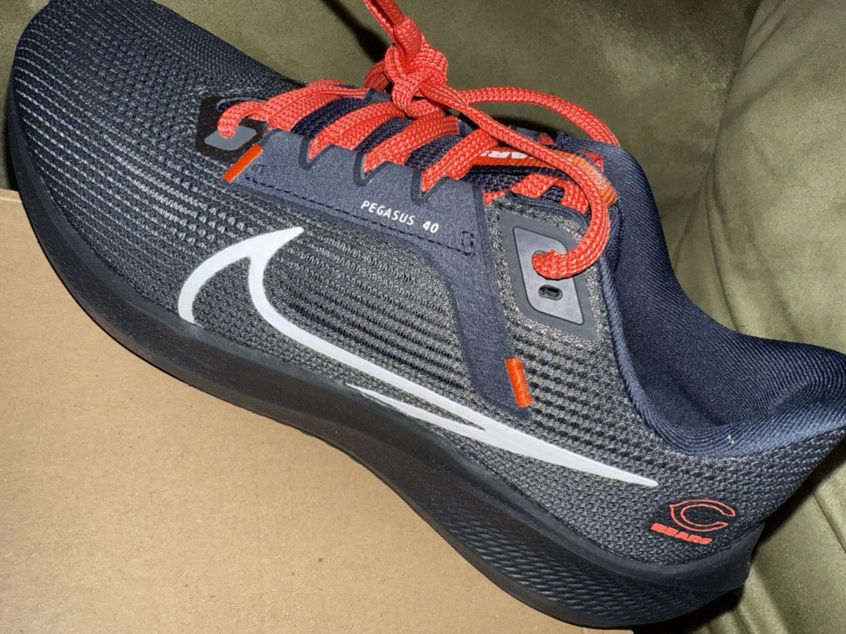 Nike Nike Air Zoom Pegasus 40 NFL “Chicago Bears” New in Box! 9.5 Size US 9.5 / EU 42-43 - 10 Thumbnail