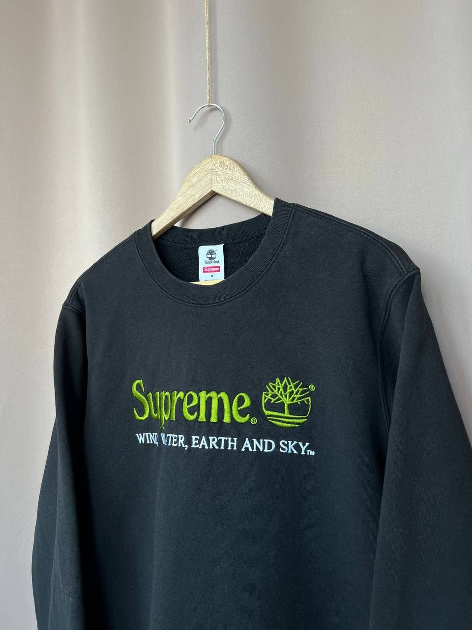 Supreme Supreme x Timberland Crewneck Black Sweatshirt Mens Size M Size US M / EU 48-50 / 2 - 5 Thumbnail