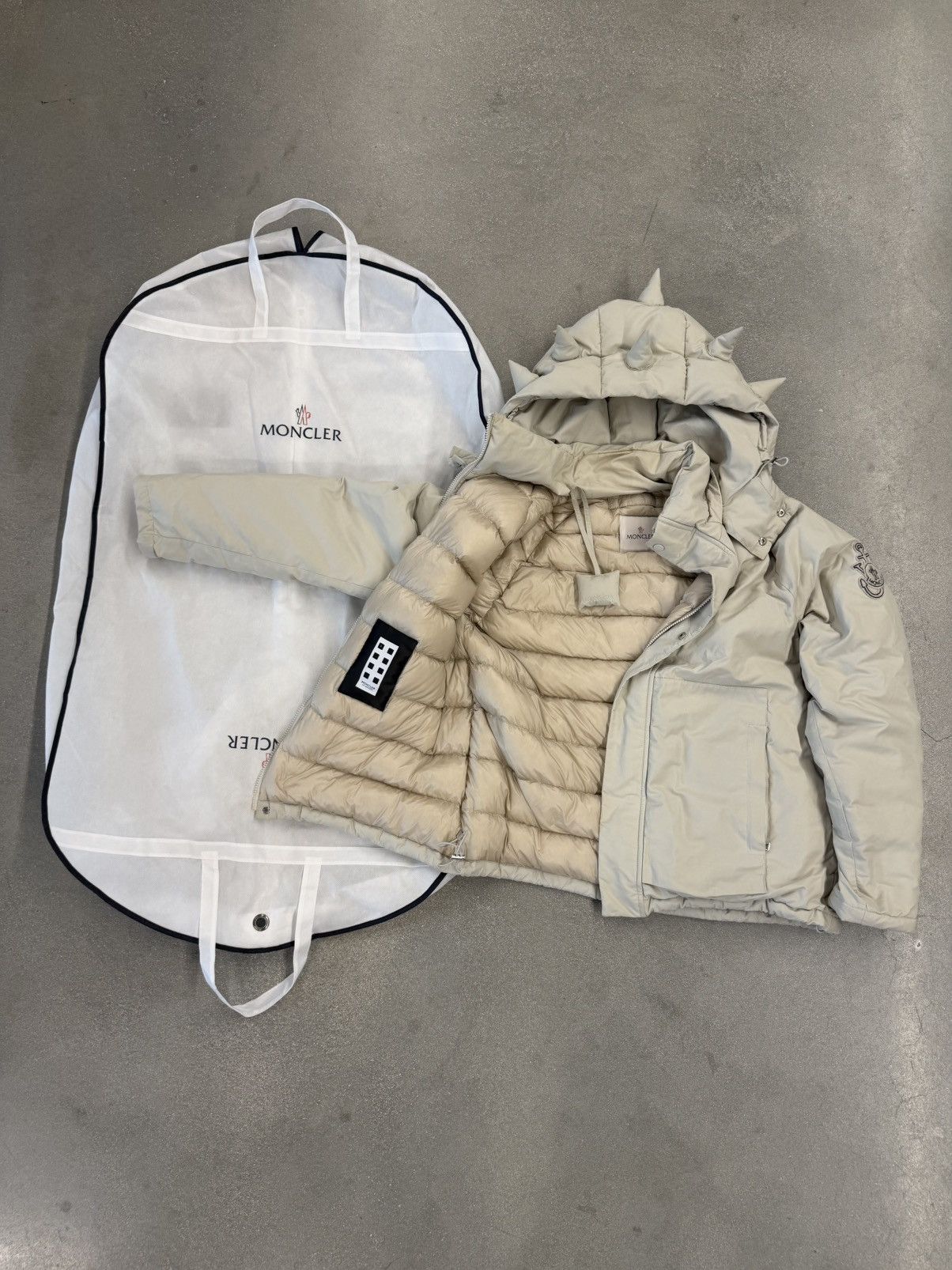 Moncler Genius Moncler GENUIS X JW Anderson Spike Ski Jacket Size US M / EU 48-50 / 2 - 4 Thumbnail