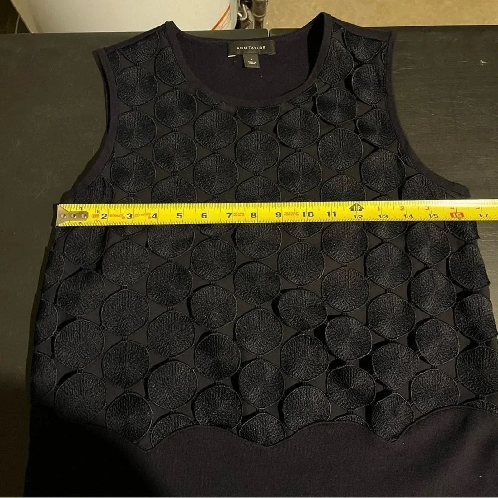 Ann Taylor Ann Taylor Tank Top Medium Sleeveless Geometric Overlay Size M / US 6-8 / IT 42-44 - 7 Thumbnail
