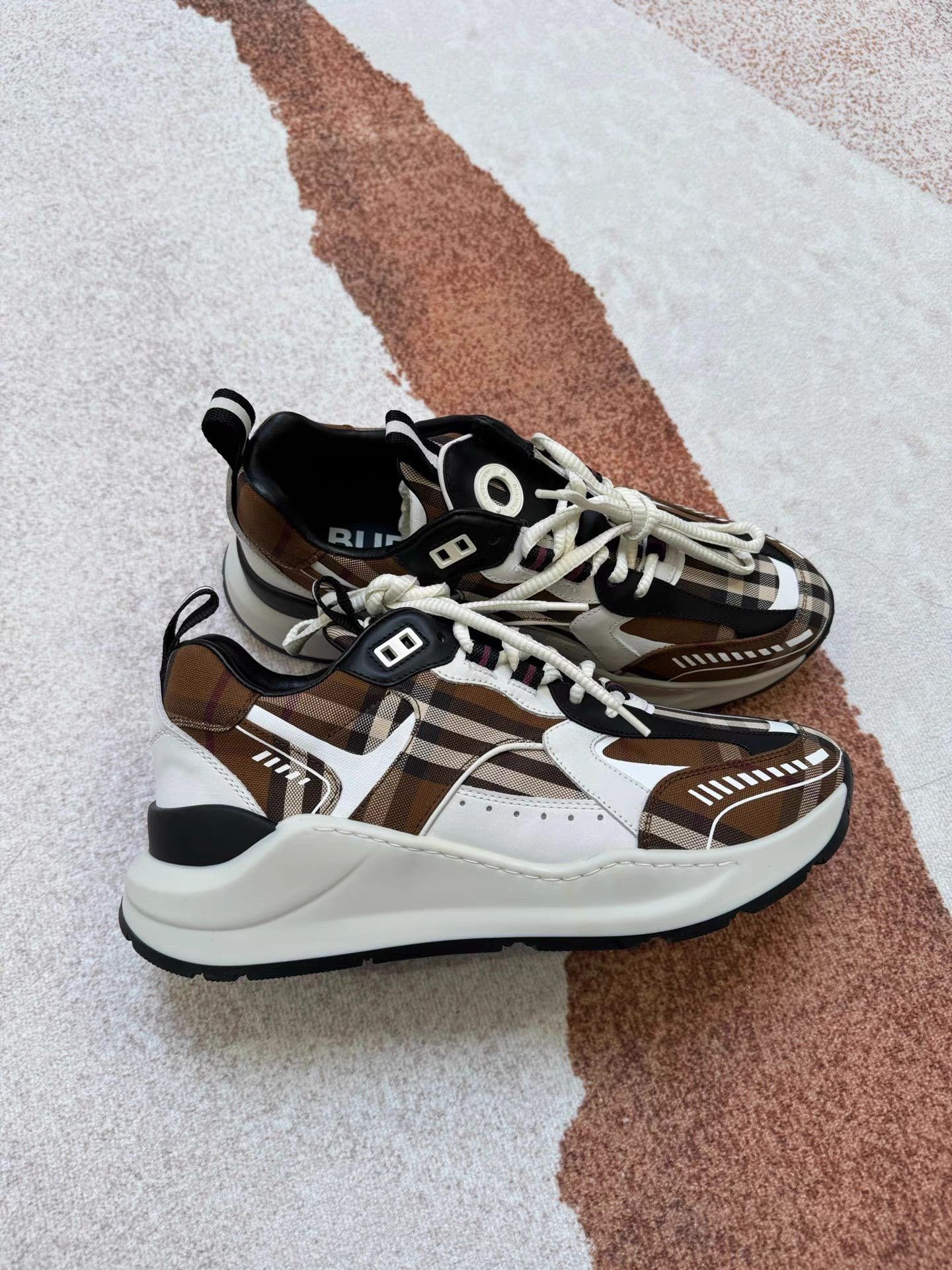 Burberry Burberry 2023 AW New Check Technical Chunky Sneakers K6 Size US 8 / EU 41 - 1 Thumbnail