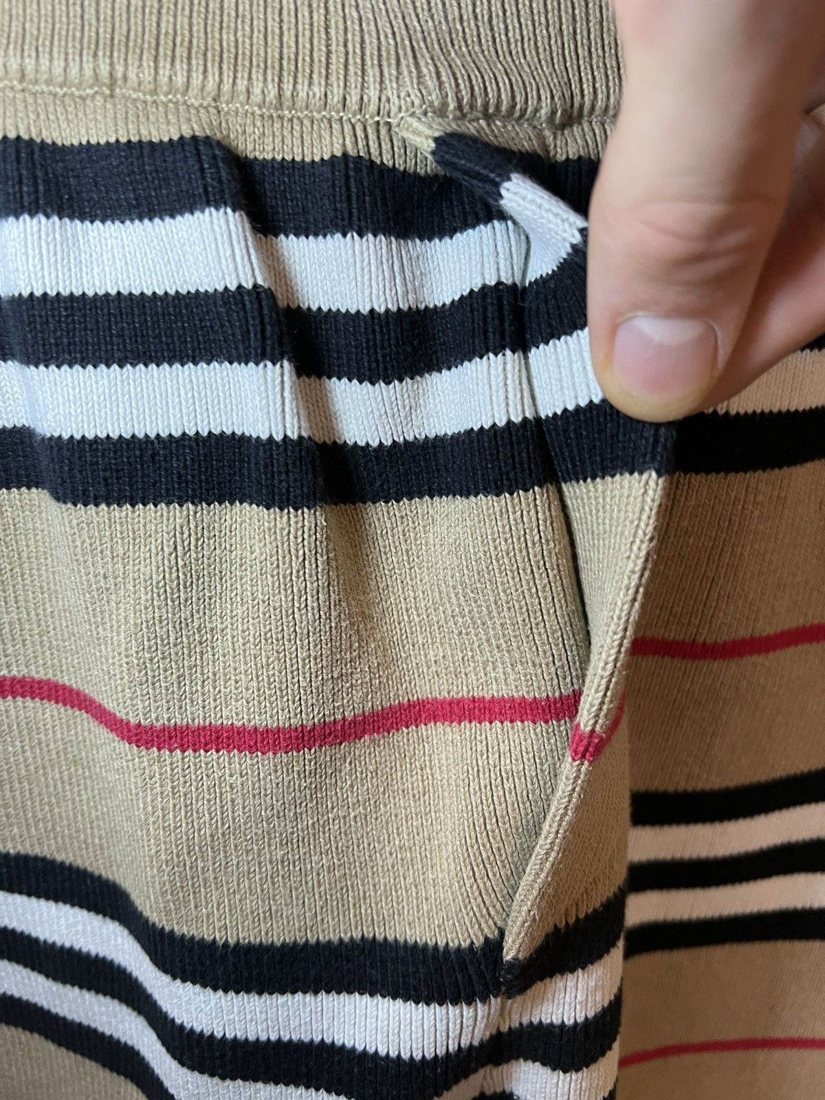 Burberry Vintage Burberry logo plaid heavy knit shorts Size US 32 / EU 48 - 6 Thumbnail