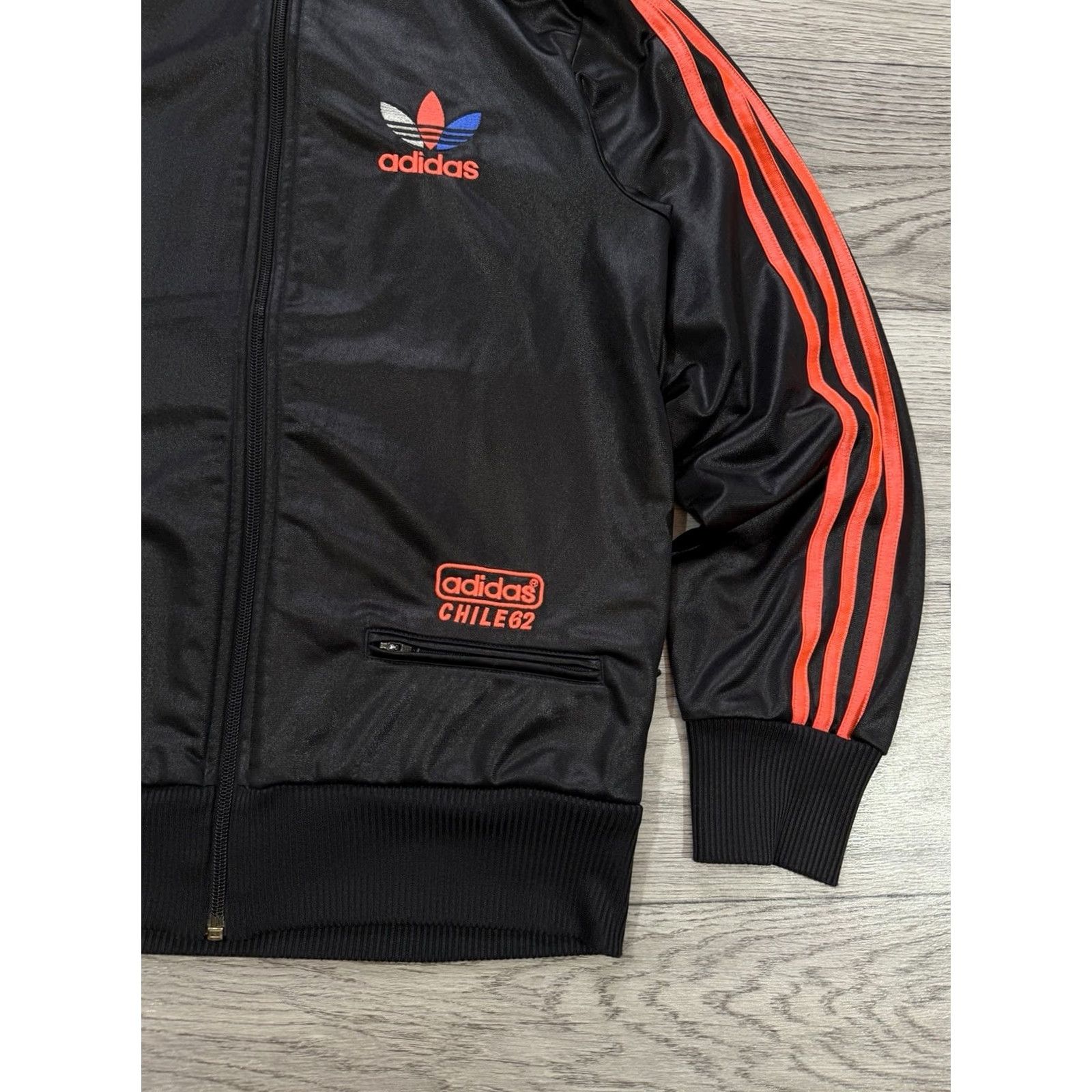 Adidas Adidas Chile 62 Hooded Big Trefoil FIrebird Track Jacket Black Mens XS Jacket Track Zip XS Black Mens Size US XS / EU 42 / 0 - 4 Thumbnail