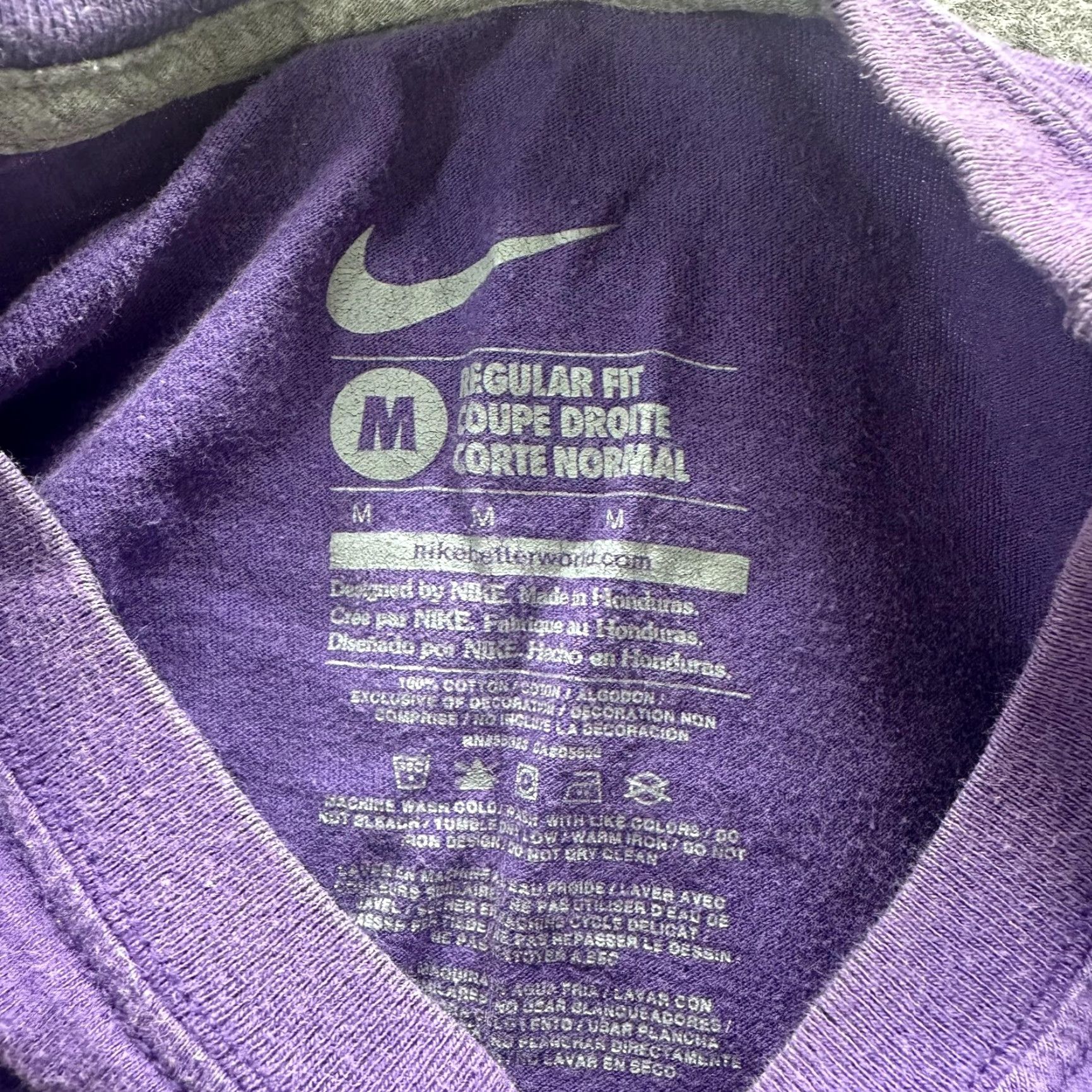 Nike VINTAGEN Nike Shirt Mens Medium Purple Swoosh Logo Graphic Tee Tagless Athletic Size US M / EU 48-50 / 2 - 3 Thumbnail