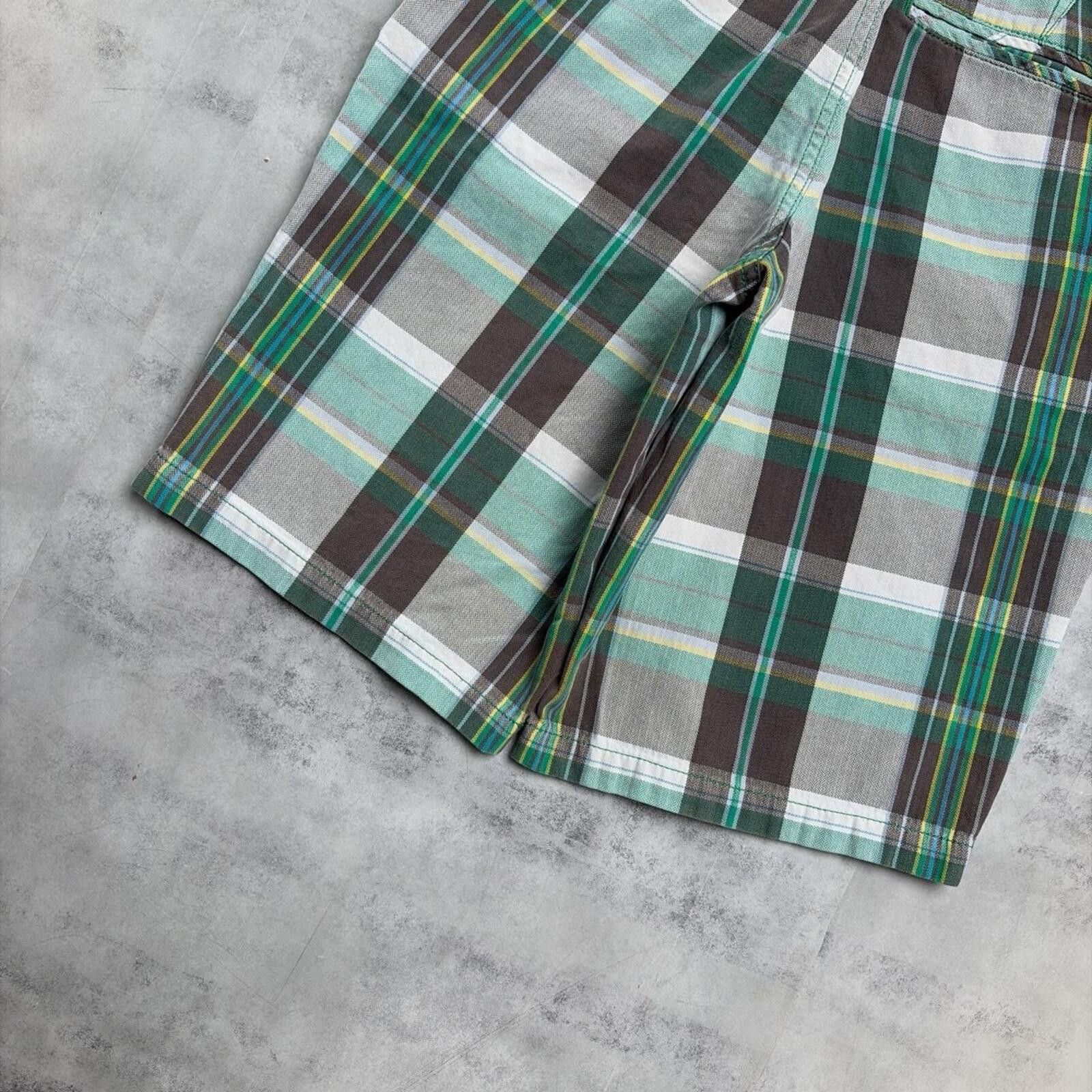 Quiksilver Y2K Green Quiksilver Surf Grunge Plaid Shorts Size 42" / US 20 - 4 Thumbnail