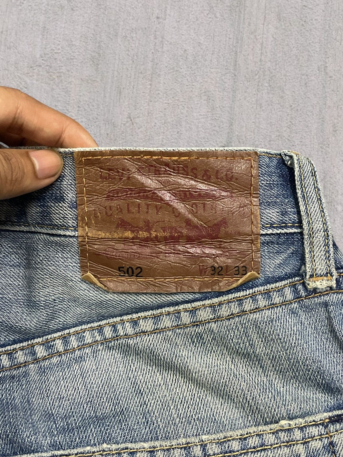 Levi's Vintage Levi’s 502 Zipped Pocket Baggy Fit Distressed Jeans Size US 34 / EU 50 - 8 Thumbnail