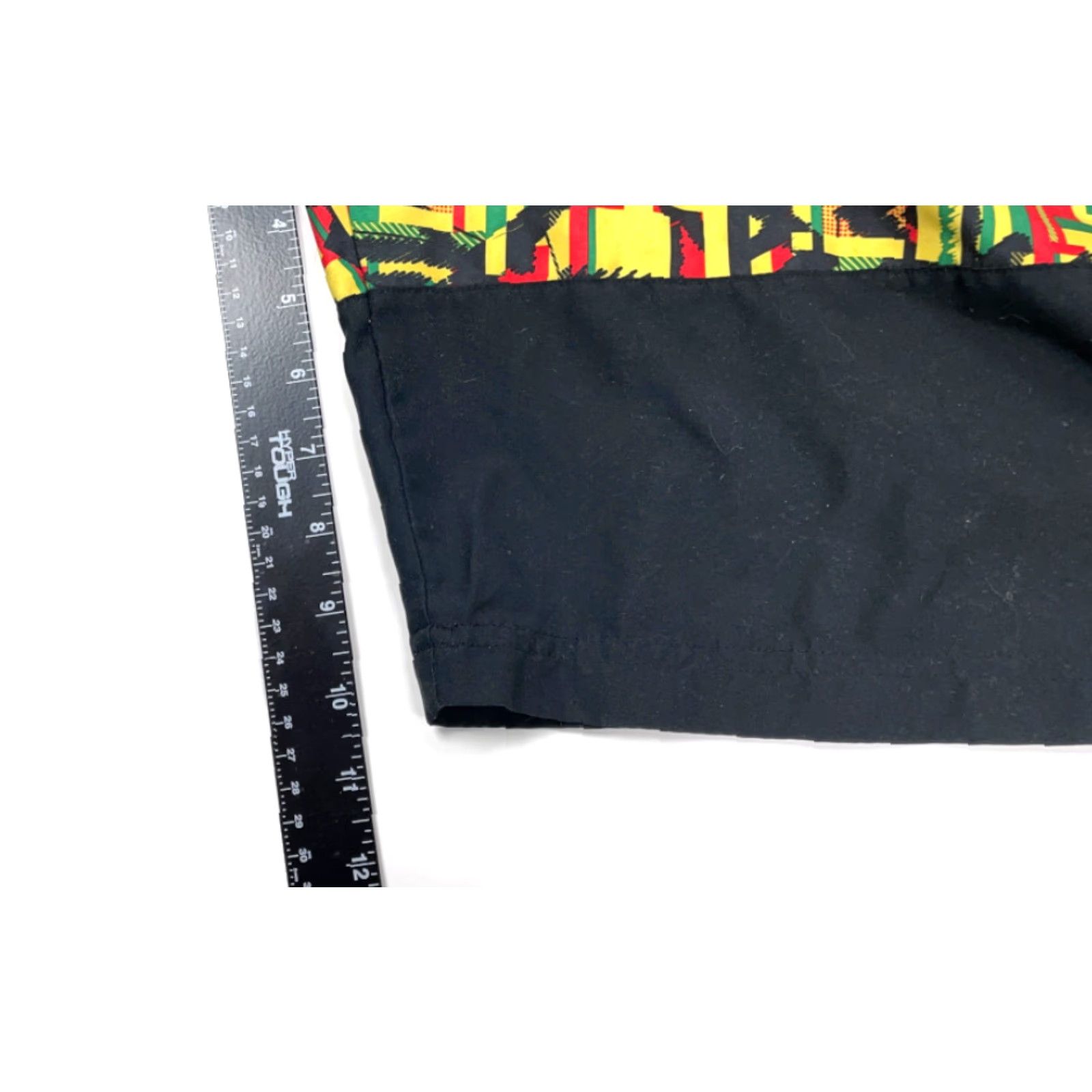 Under Armour Under Armour Black Colorful Athletic Shorts Adult Medium Loose Fit Drawstring Size US 31 - 7 Thumbnail