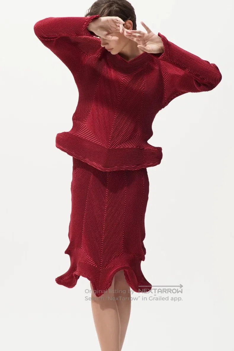 Issey Miyake Issey Miyake Runway Collection Bud Sleeveless Top Size M / US 6-8 / IT 42-44 - 2 Thumbnail