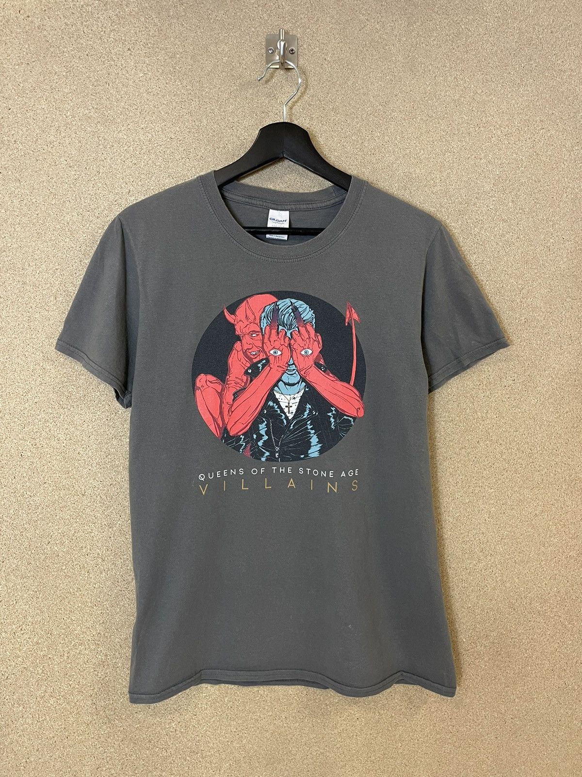 Band Tees × Vintage Queens of the Stone Age Villains T-Shirt - M Size US M / EU 48-50 / 2 - 1 Thumbnail