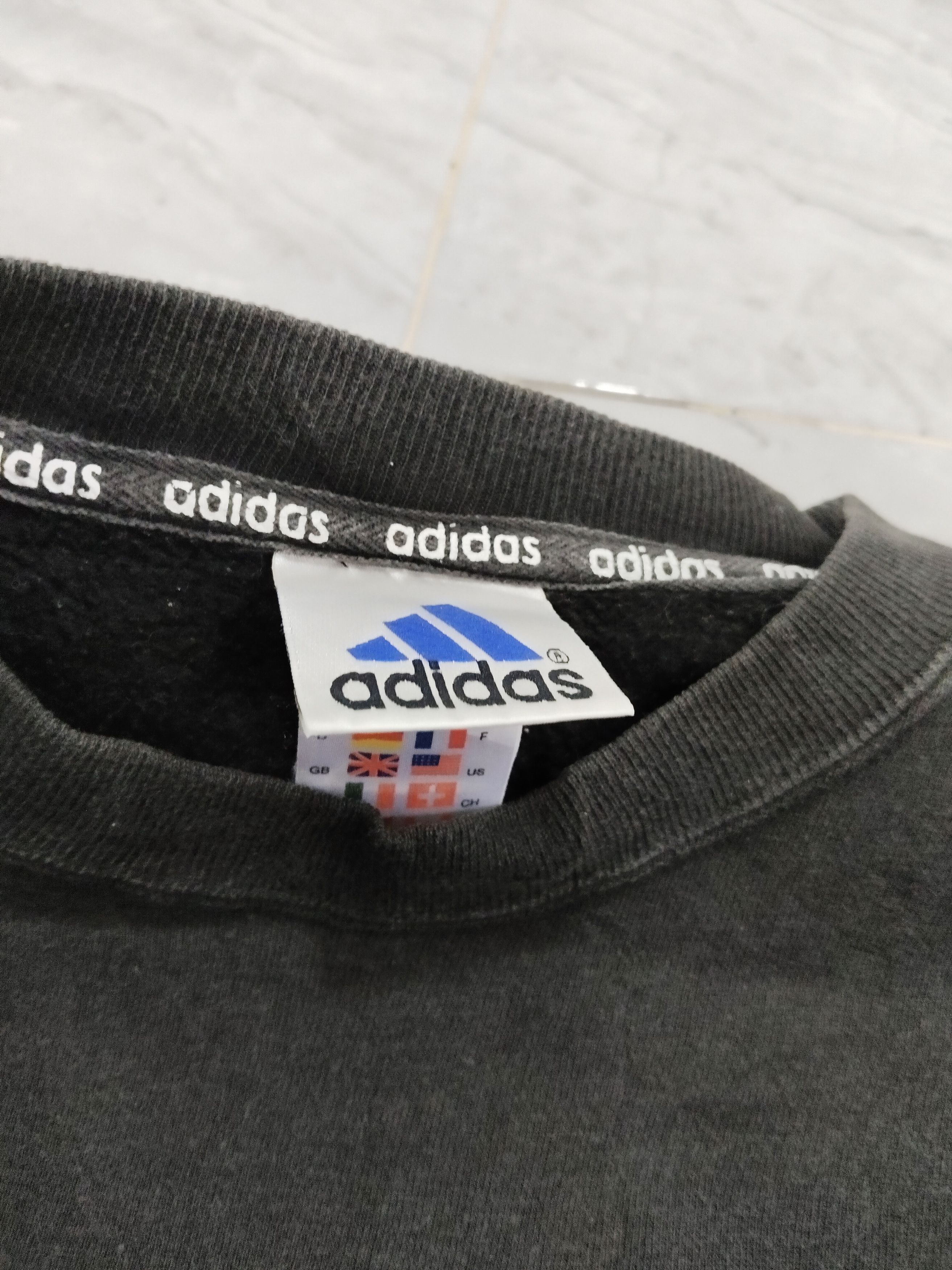 Adidas × Vintage Vintage Y2K Adidas Small Logo Sweatshirt Size US L / EU 52-54 / 3 - 4 Thumbnail