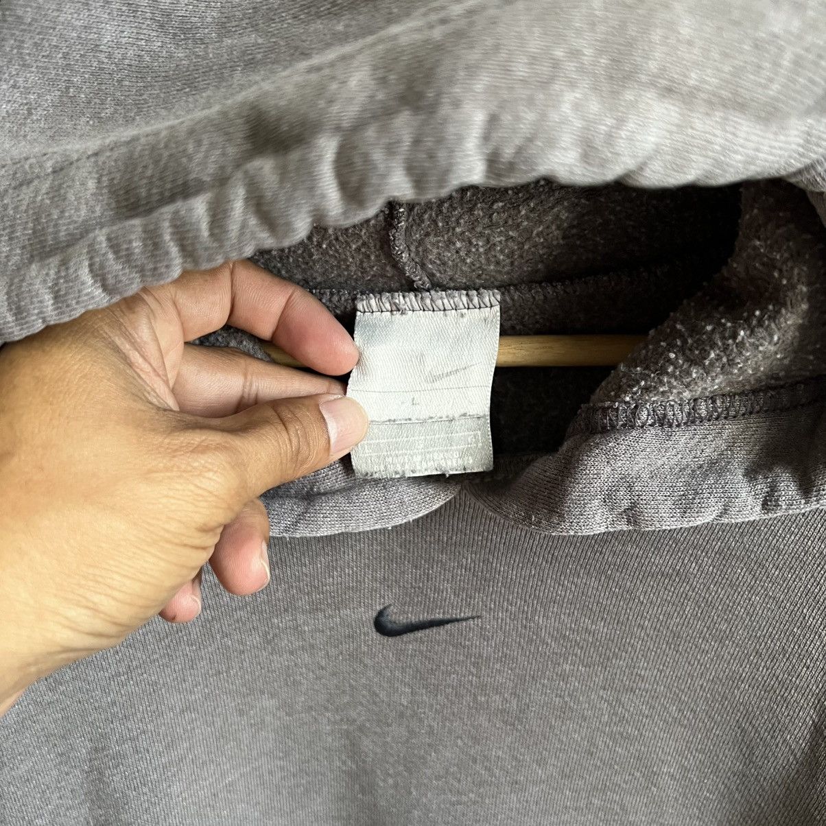 Nike × Vintage Vintage Nike Centre Logo Hoodie Size US L / EU 52-54 / 3 - 3 Thumbnail