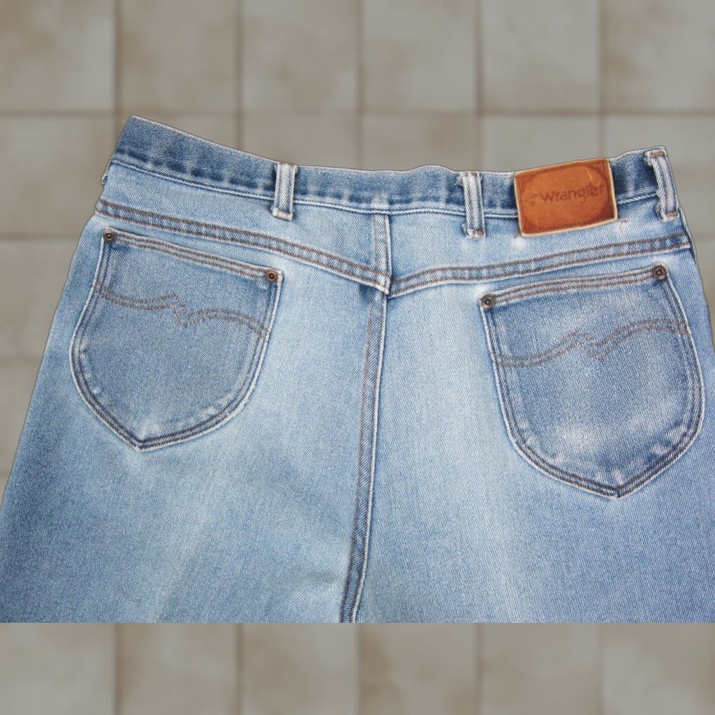 Levi's VINTAGE Levi's Jeans Adult 36x26 Blue Straight Regular Fit 5-Pocket Denim Western 80s 90s Mens Size US 36 / EU 52 - 1 Thumbnail