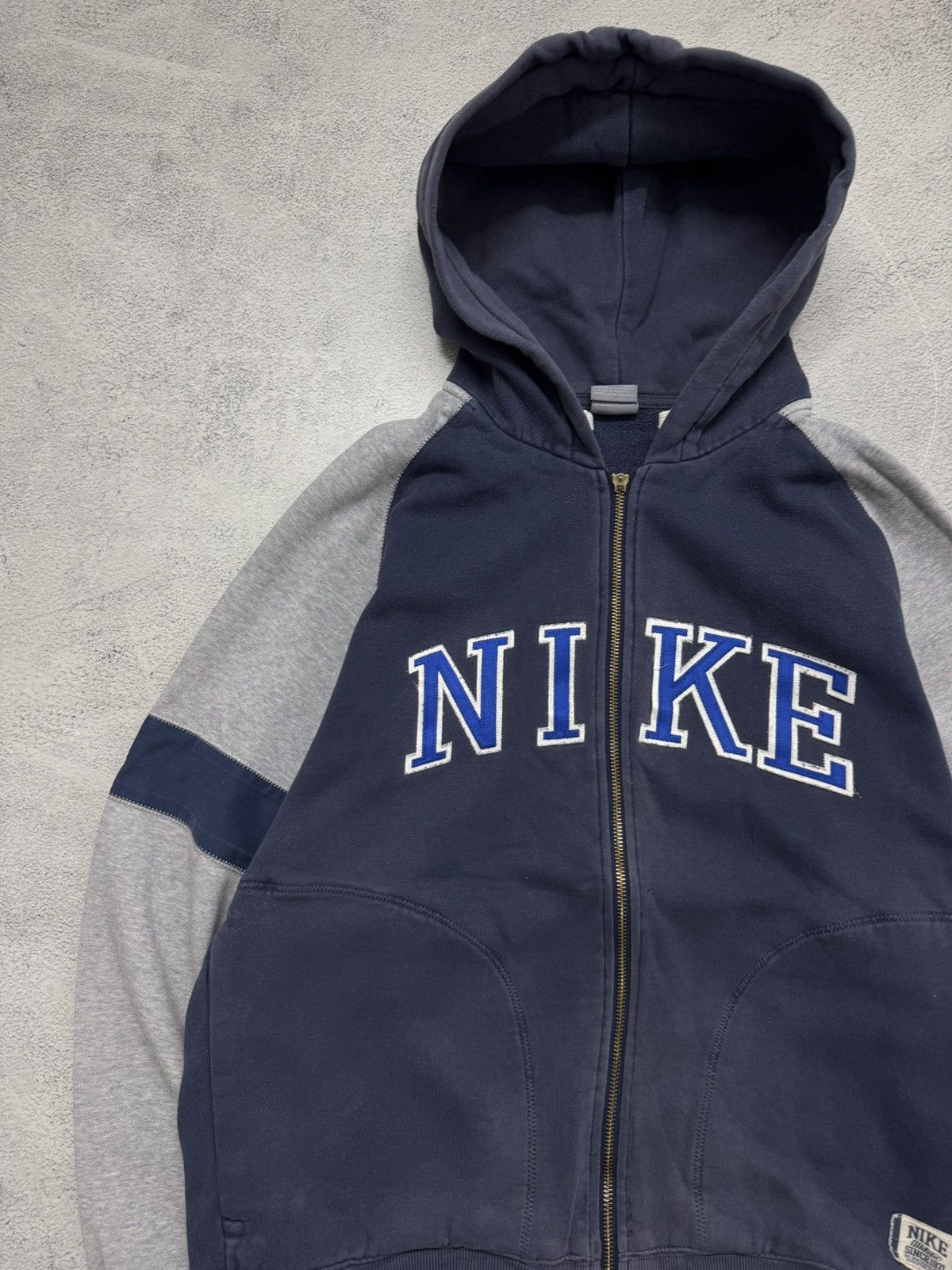 Nike Vintage Y2k Faded 🔥 Nike Zip Hoodie Spell Out Big Logo 00’s Size US L / EU 52-54 / 3 - 6 Thumbnail