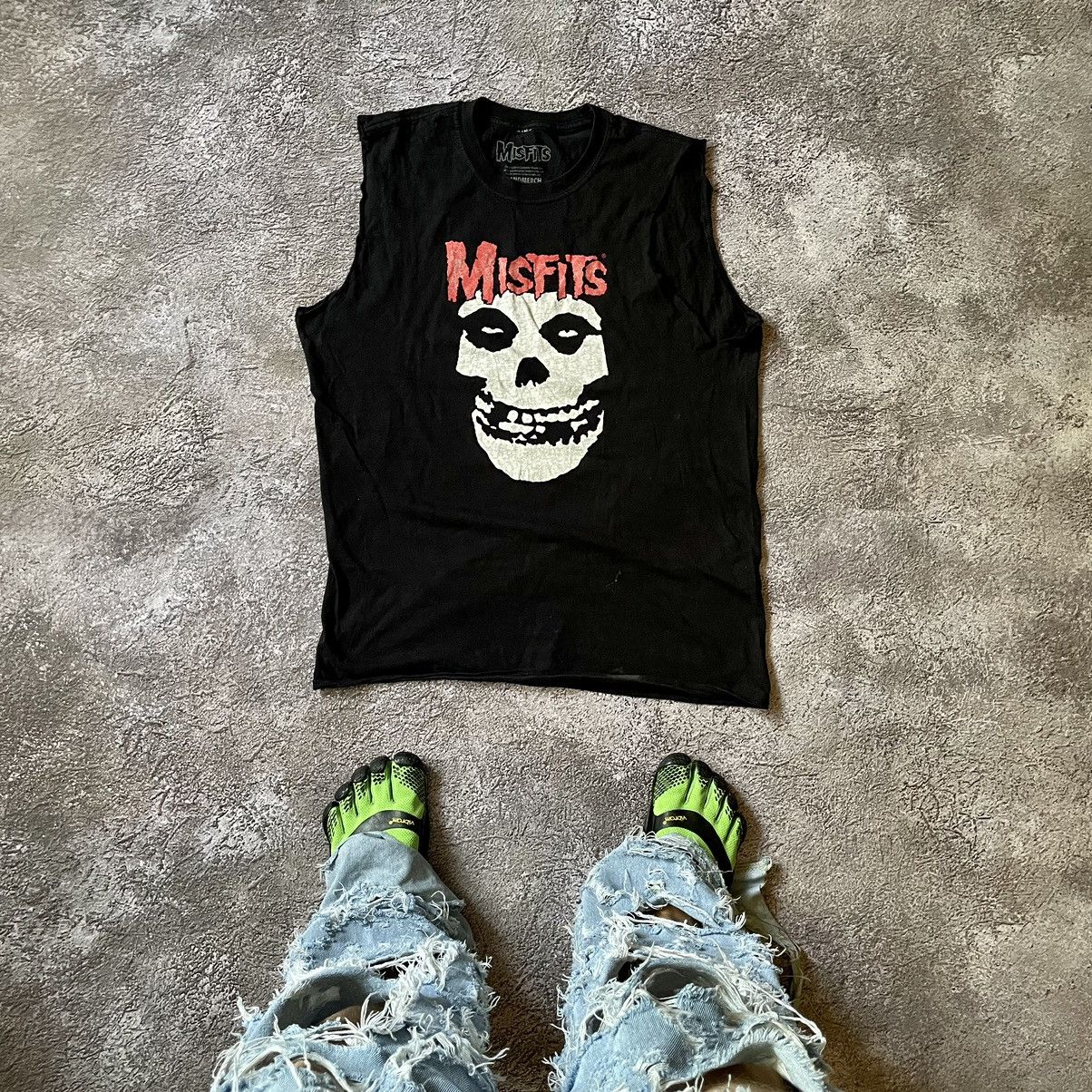Vintage Vintage Y2K Misfits Graphic Tee Punk Streetwear Baggy Slim M Size US M / EU 48-50 / 2 - 1 Thumbnail