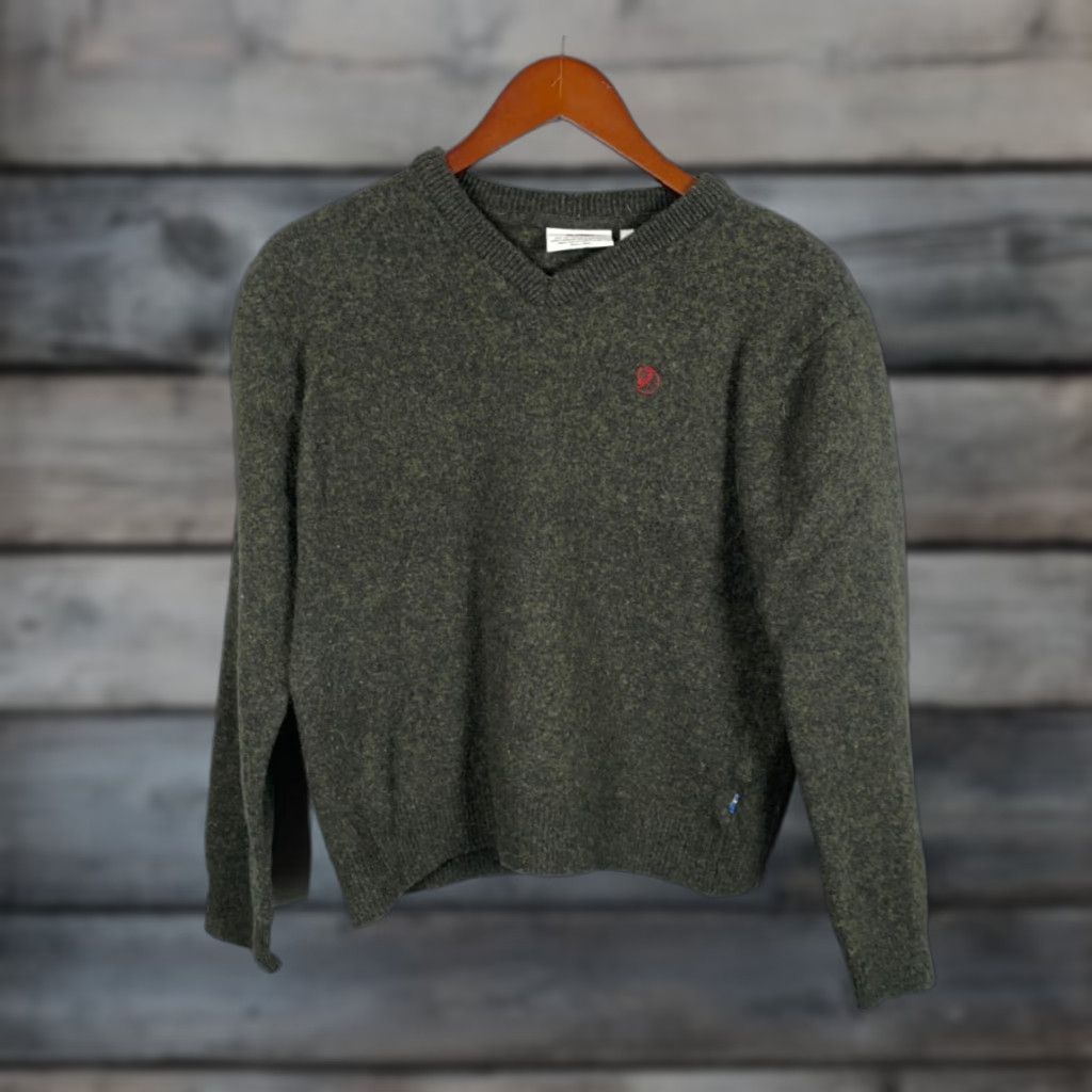 Vintage VINTAGE Fjallraven Men Sweater Pullover Wool V-Neck Adult Small Fall Winter 90s Green Size US S / EU 44-46 / 1 - 1 Thumbnail