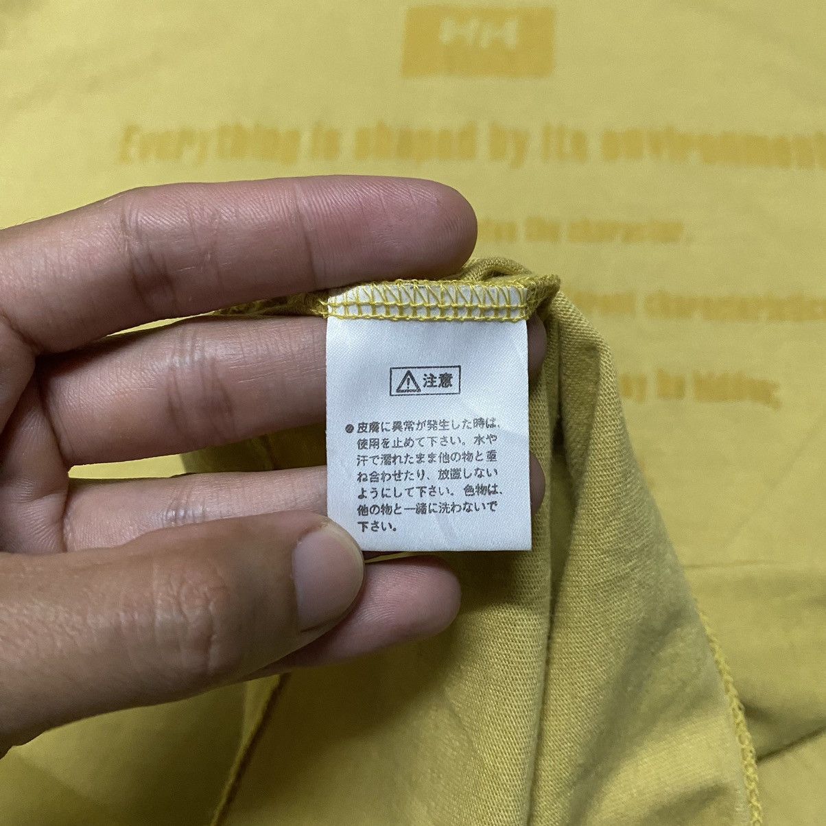 Helly Hansen × Japanese Brand Vintage Helly Hansen Velvet Print T Shirt Size US M / EU 48-50 / 2 - 8 Thumbnail