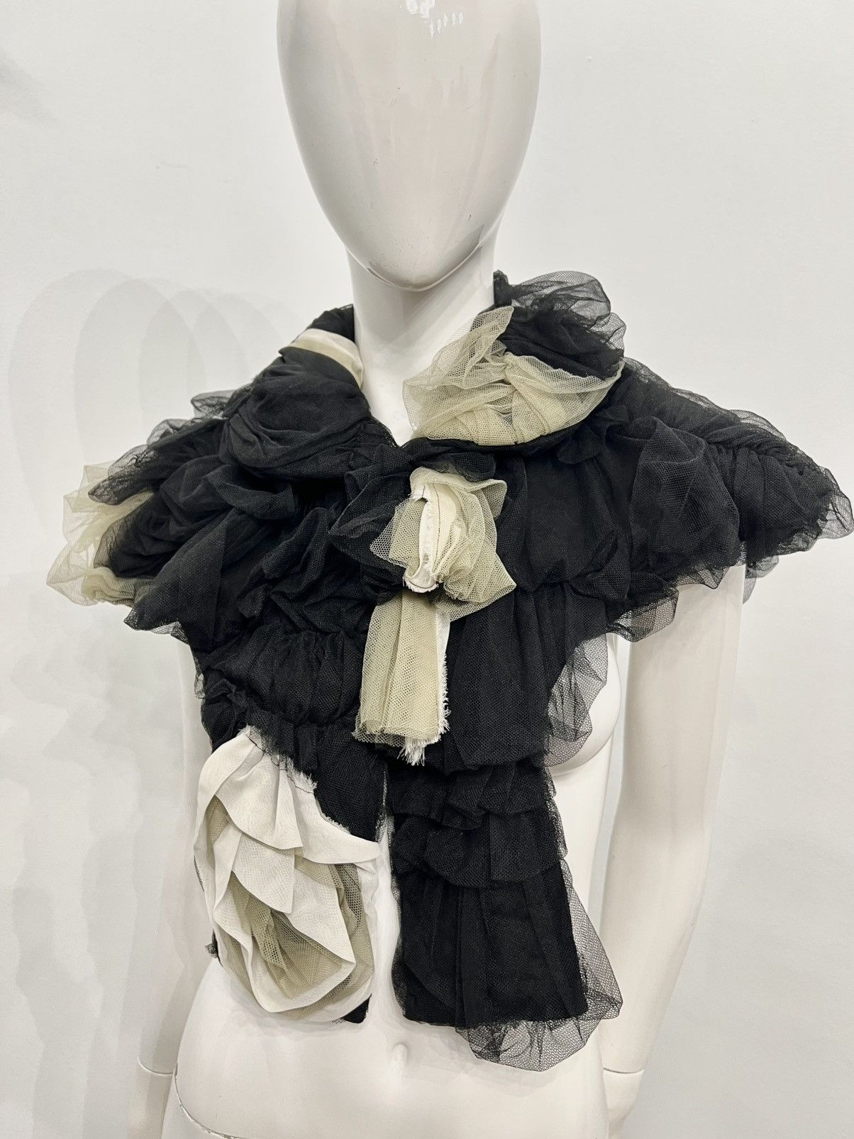 COMME des Garçons robe de chambre neckpiece