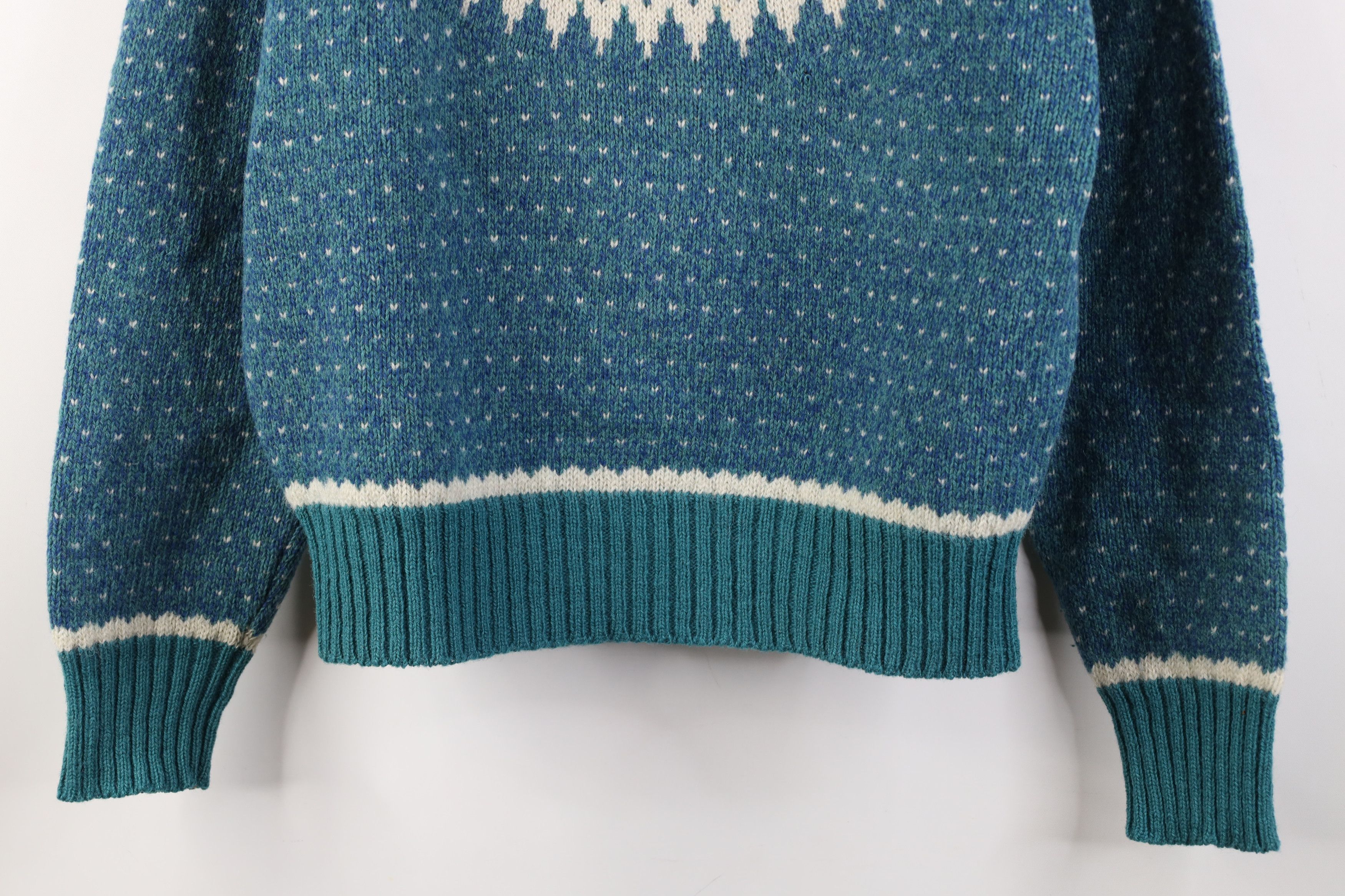 Woolrich Woolen Mills Vintage 90s Woolrich Fairy Kei Heart Fair Isle Sweater Size S / US 4 / IT 40 - 3 Thumbnail