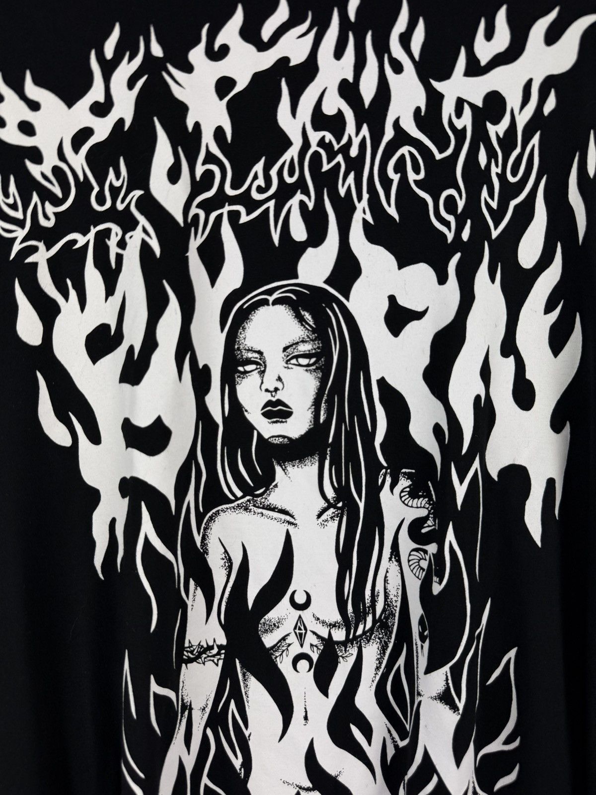 Killstar Killstar Ladies Gothic Graphic Print Short Sleeve T Shirt Size XS / US 0-2 / IT 36-38 - 9 Thumbnail