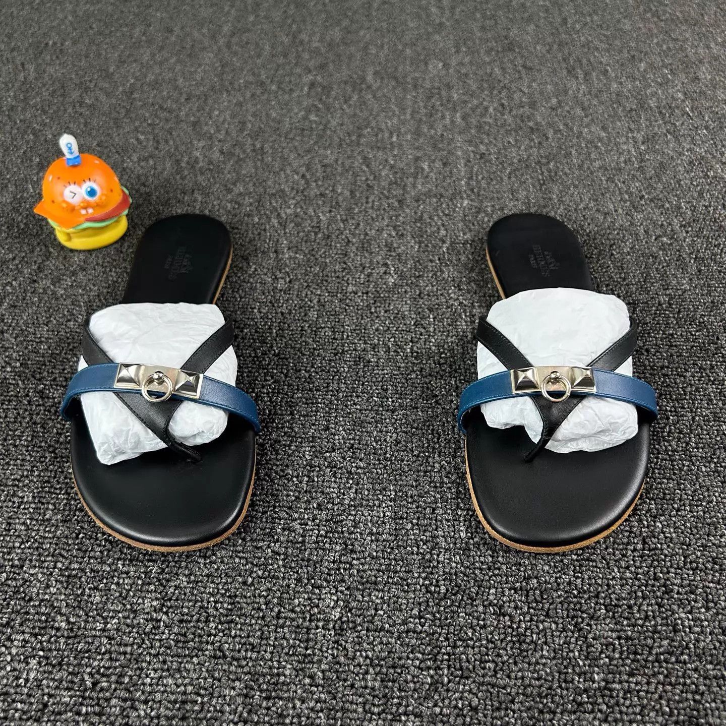 Hermes Hermes Black Rivet Slippers 36 Classic Metal Buckle Size US 5.5 / IT 35.5 - 2 Thumbnail
