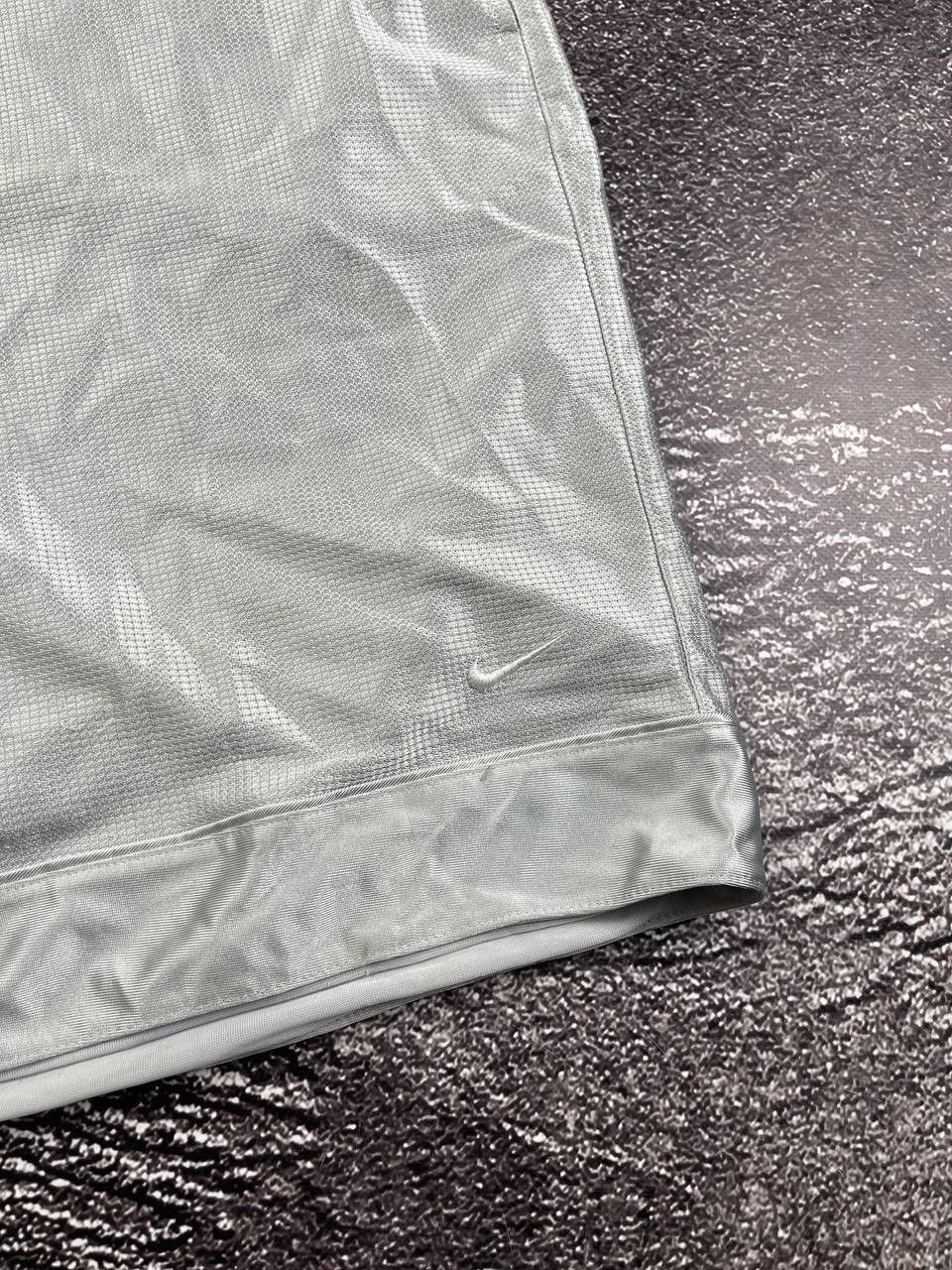 Nike Vintage Nike Basketball Baggy Shorts Y2K 90s Silver Mens Size US 33 - 3 Thumbnail