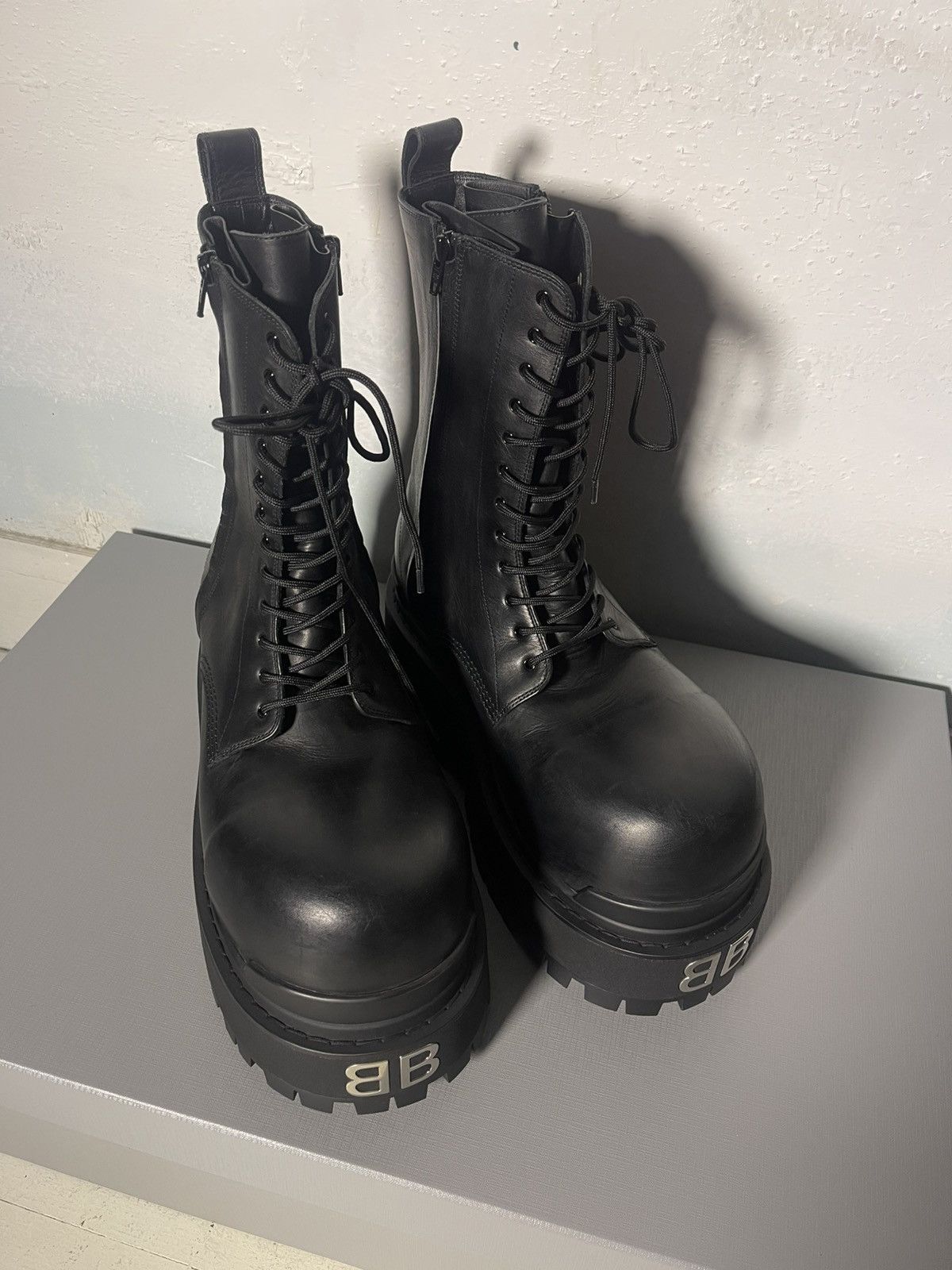 Balenciaga Balenciaga Giant Leather Boots Size US 10.5 / EU 43-44 - 5 Thumbnail