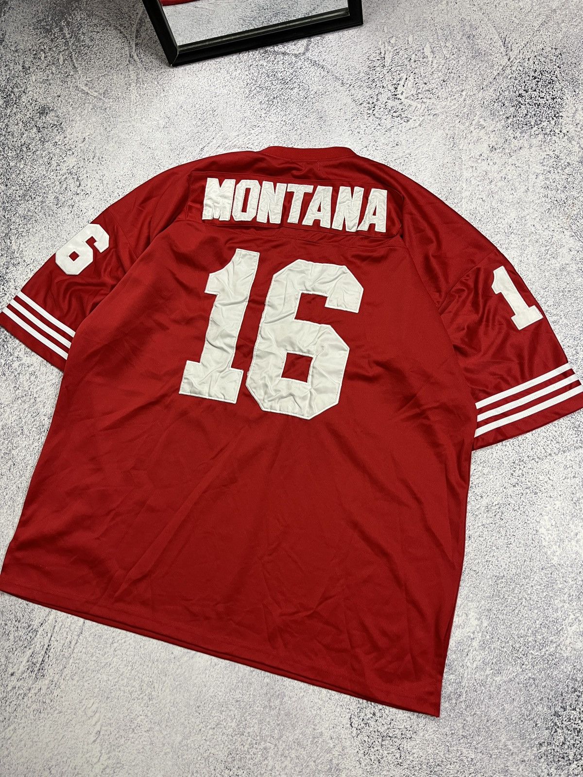 Mitchell & Ness × NFL × Vintage Vintage 90’s Joe Montana #16 San Francisco 49ers Jersey Size US XXL / EU 58 / 5 - 11 Thumbnail