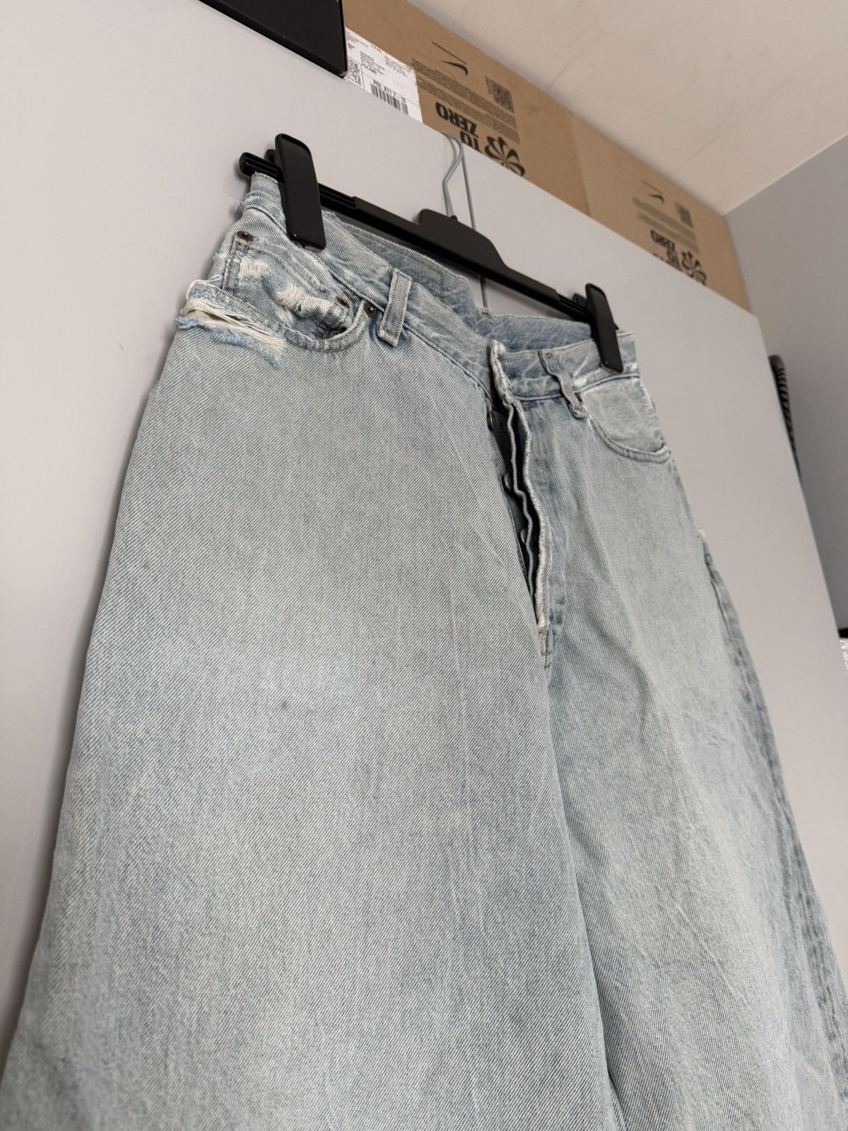 Acne Studios Acne Studios 2023M FN Delta trashed distressed denim pants Size US 29 - 6 Thumbnail