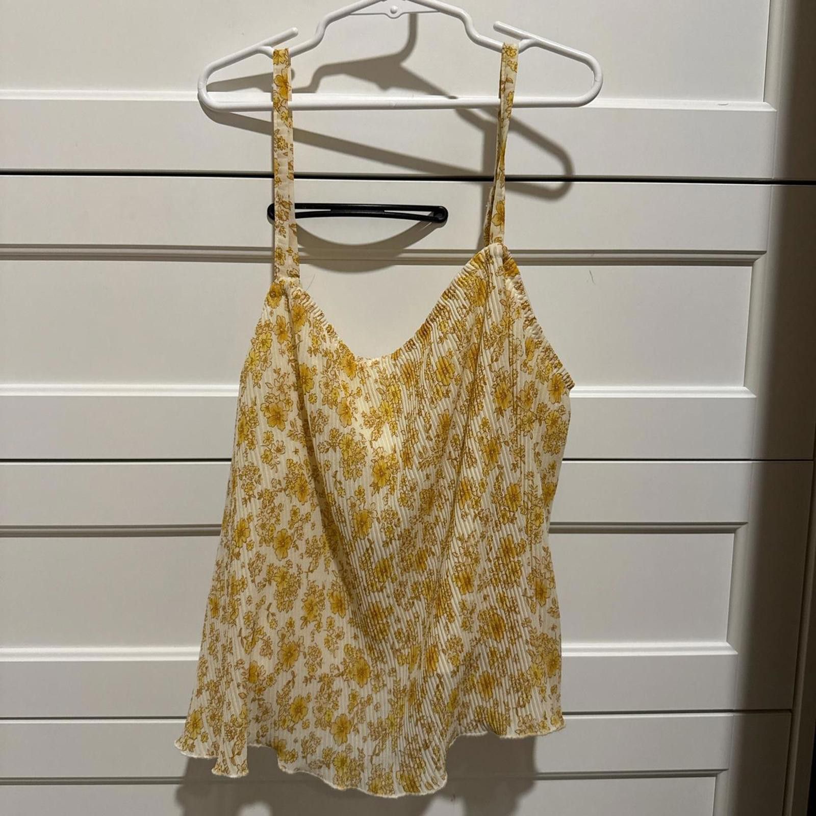 Other Women's Yellow and Multi Vests-tanks-cami Size M / US 6-8 / IT 42-44 - 1 Thumbnail