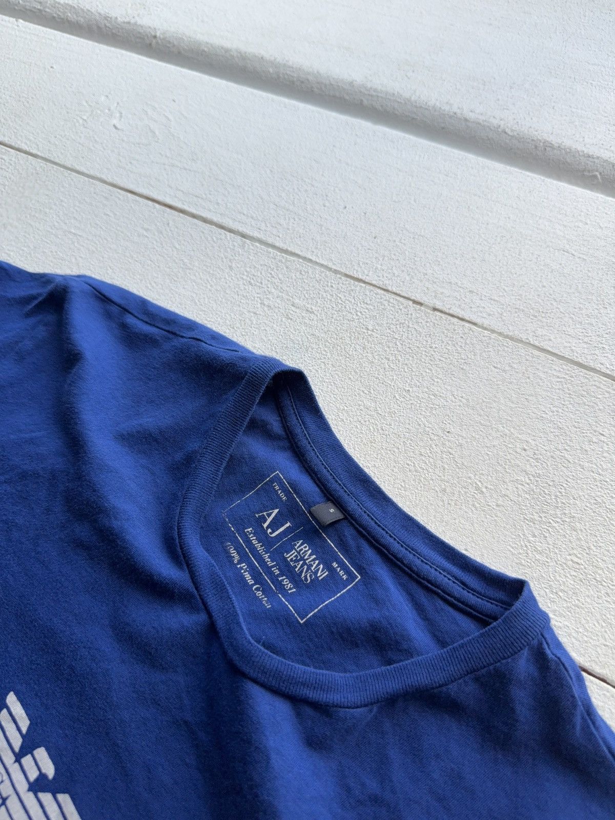 Armani 00s Luxury Retro Big Logo Armani Jeans Y2K T Shirt Size US S / EU 44-46 / 1 - 6 Thumbnail