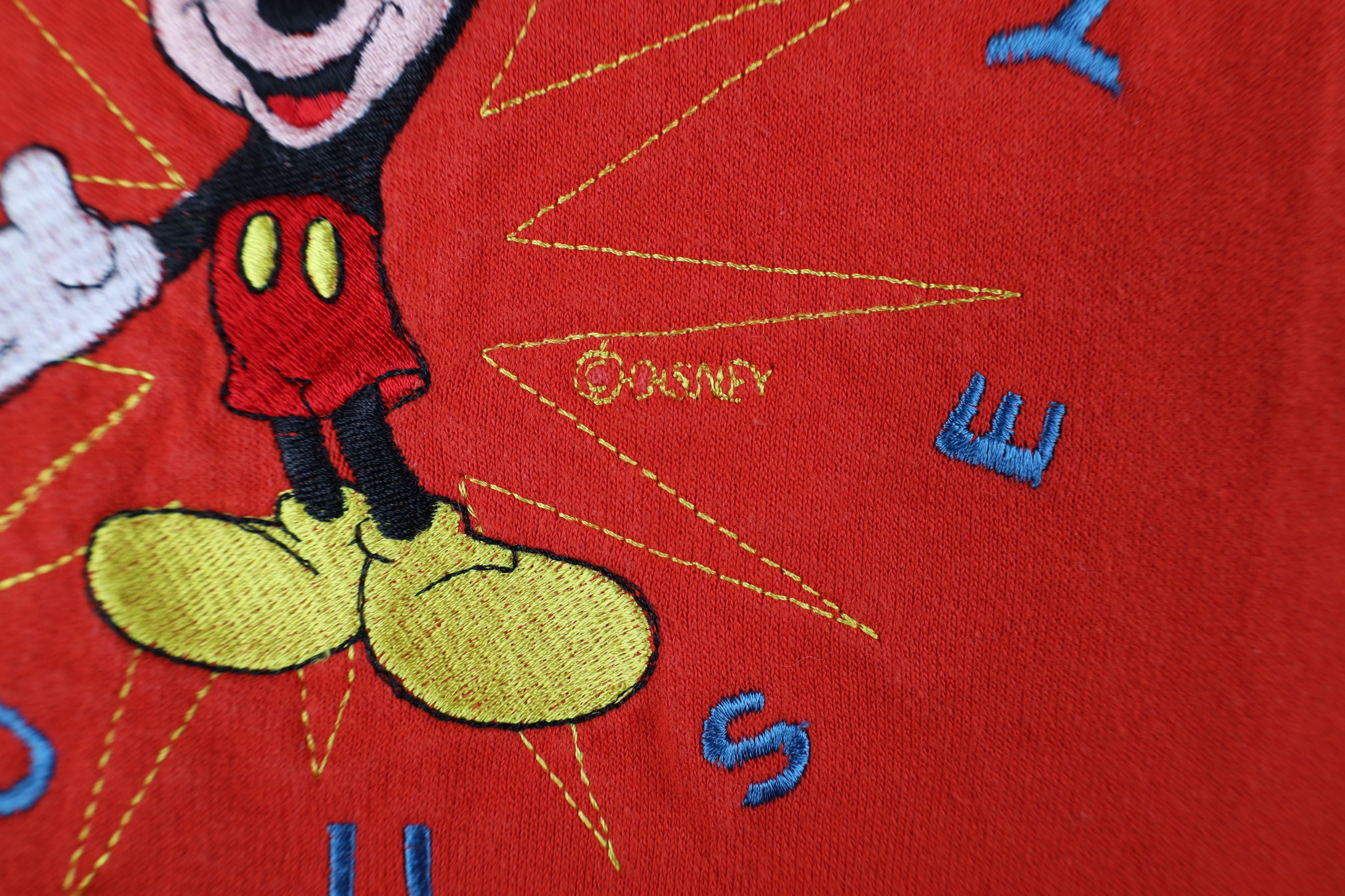 Disney Vintage 90s Disney Mickey Mouse Crewneck Sweatshirt USA Size US M / EU 48-50 / 2 - 5 Thumbnail