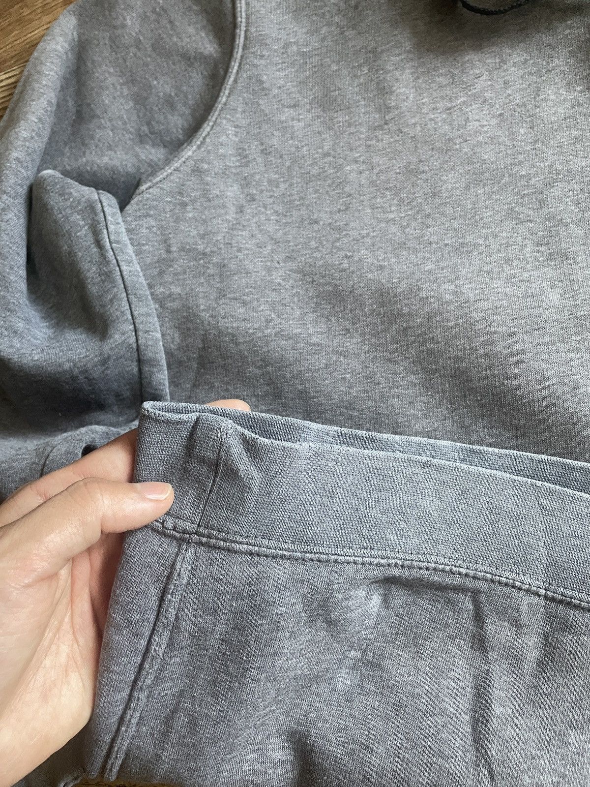 Nike × Vintage Vintage Nike Hoodie Boxy Fit Mini Swoosh Y2k Faded distress Size US XL / EU 56 / 4 - 11 Thumbnail