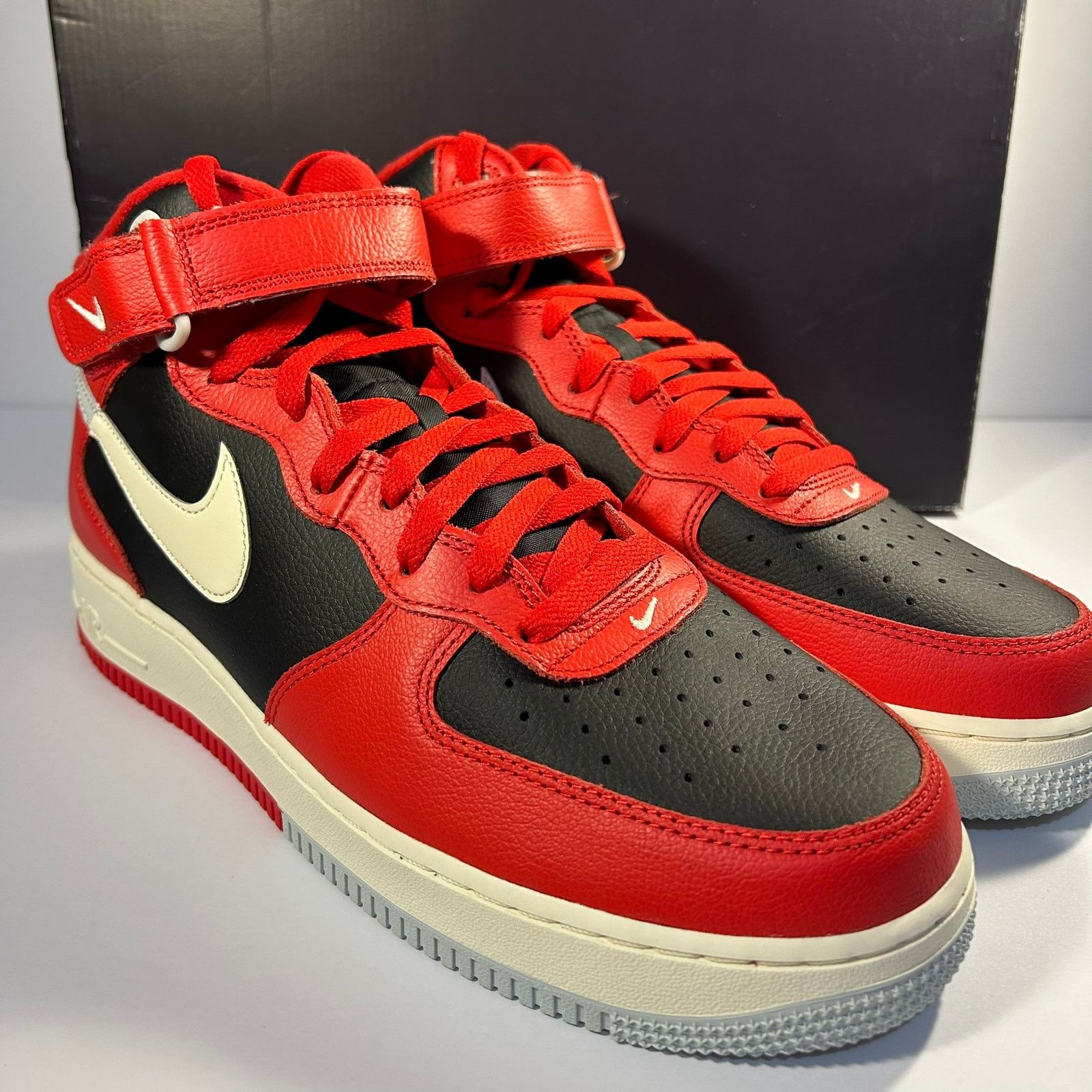 Nike Nike Air Force 1 Mid '07 LV8 University Red/Black Size 13 Size US 13 / EU 46 - 6 Thumbnail