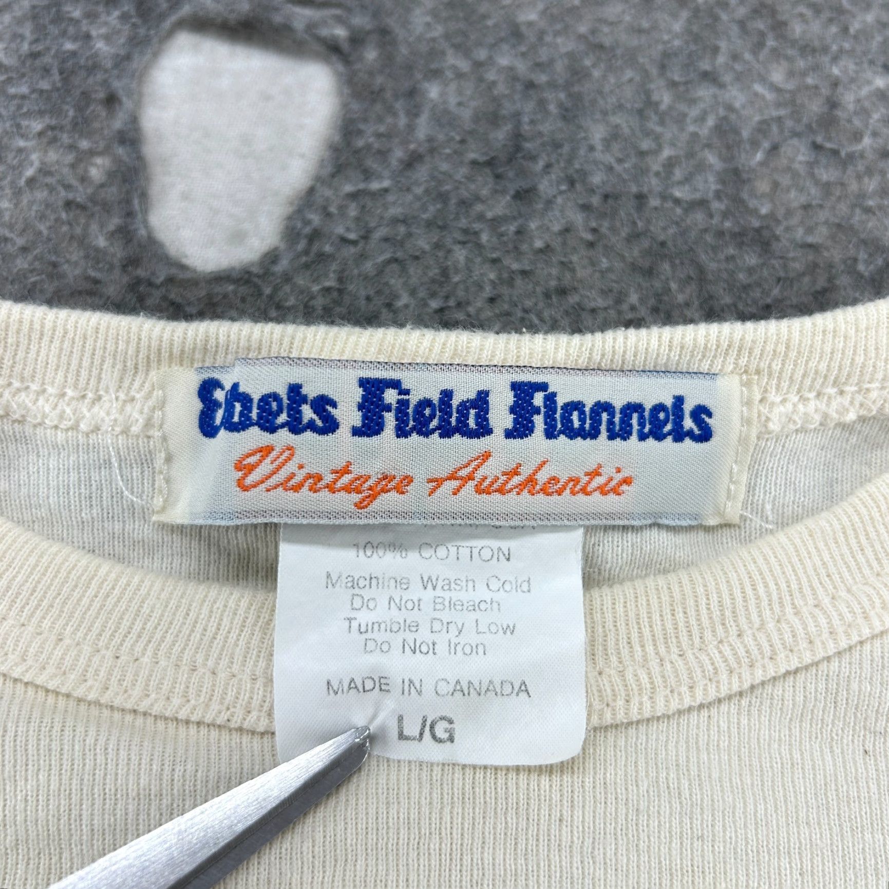 Vintage VINTAGE Authentic Ebbets Field NY Knights Shirt Mens L Ivory Cream Long Sleeve Baseball Pullover Hoodie Logo Crew Neck Regular Knit Cotton Size US L / EU 52-54 / 3 - 4 Thumbnail