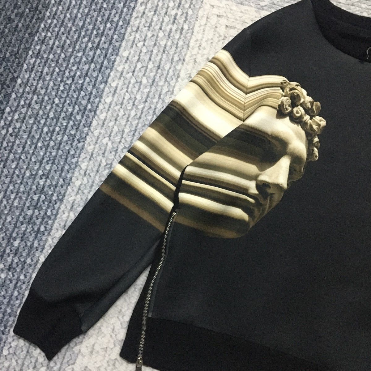 Neil Barrett Rare Neil Barrett Greek/Roman Double Graphics Pullover Size US L / EU 52-54 / 3 - 4 Thumbnail