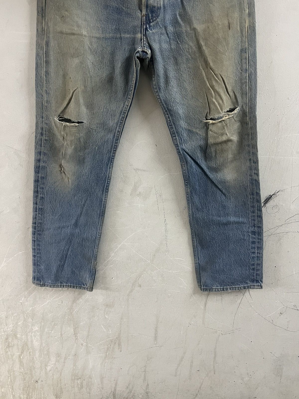 Japanese Brand THRASHED🔥VINTAGE LEVIS 501 KURT COBAIN DISTRESSED DENIM PANT Size US 35 - 4 Thumbnail