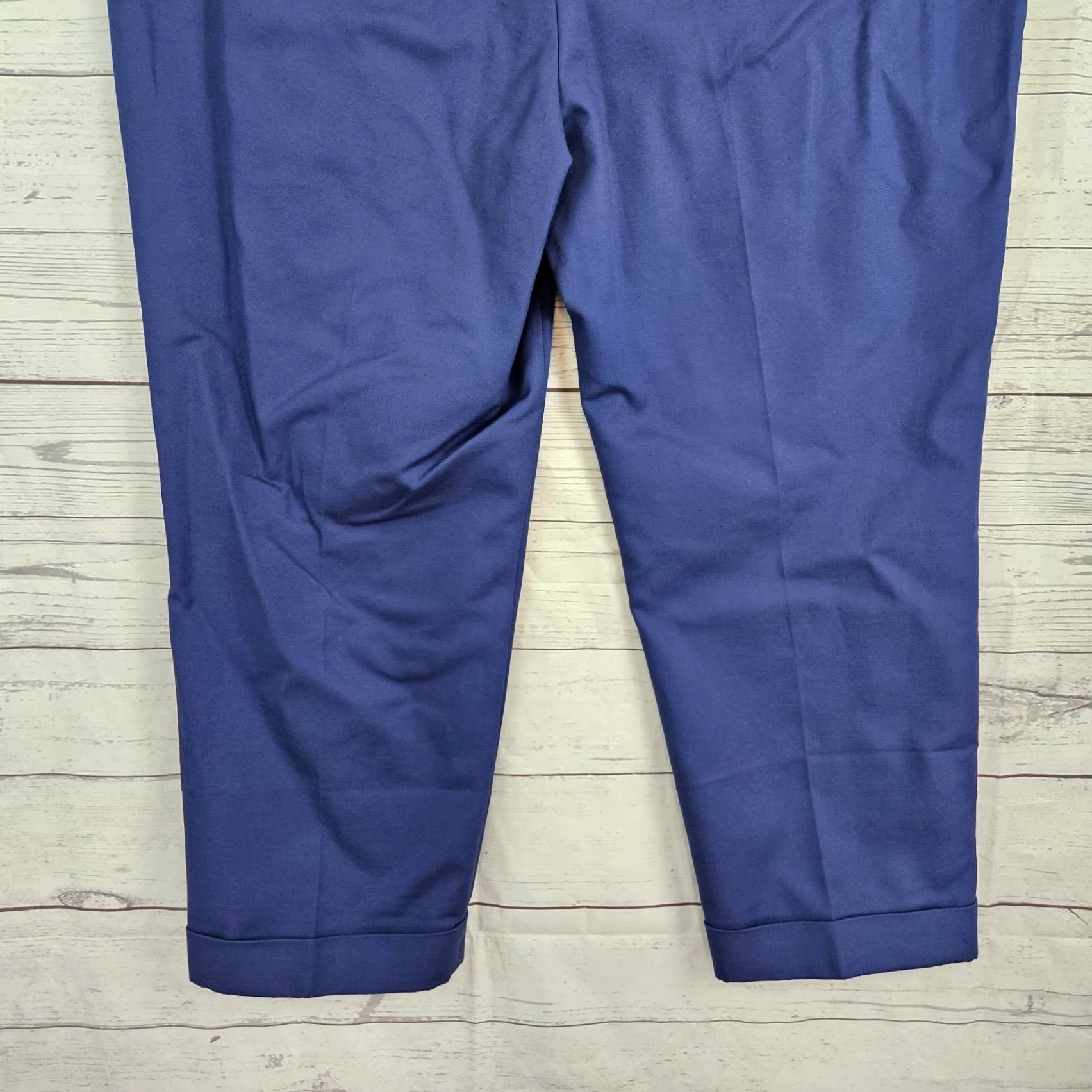 Vintage Chico's Serene Stretch Cuffed Crop Pants 14 Navy Blue Womens Cropped Slimming Stretch Waist 18.5" Inseam 24" Rise 12.5" XS? Size 36" / US 14 / IT 50 - 5 Thumbnail
