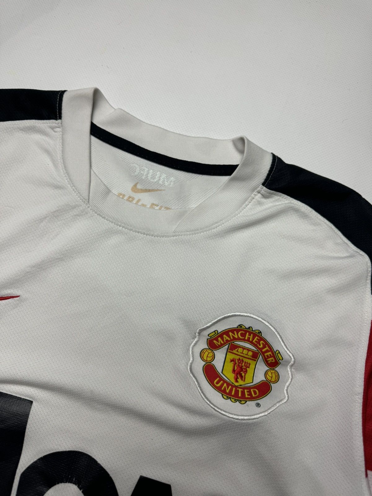 Nike × Vintage Rare Nike Manchester United long sleeve soccer jersey Size US M / EU 48-50 / 2 - 8 Thumbnail