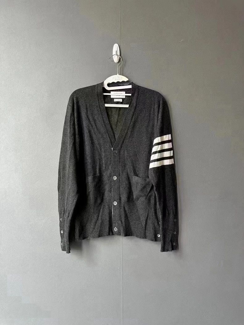 Thom Browne Thom Browne Charcoal Cashmere Cardigan-dmc Size US M / EU 48-50 / 2 - 1 Thumbnail