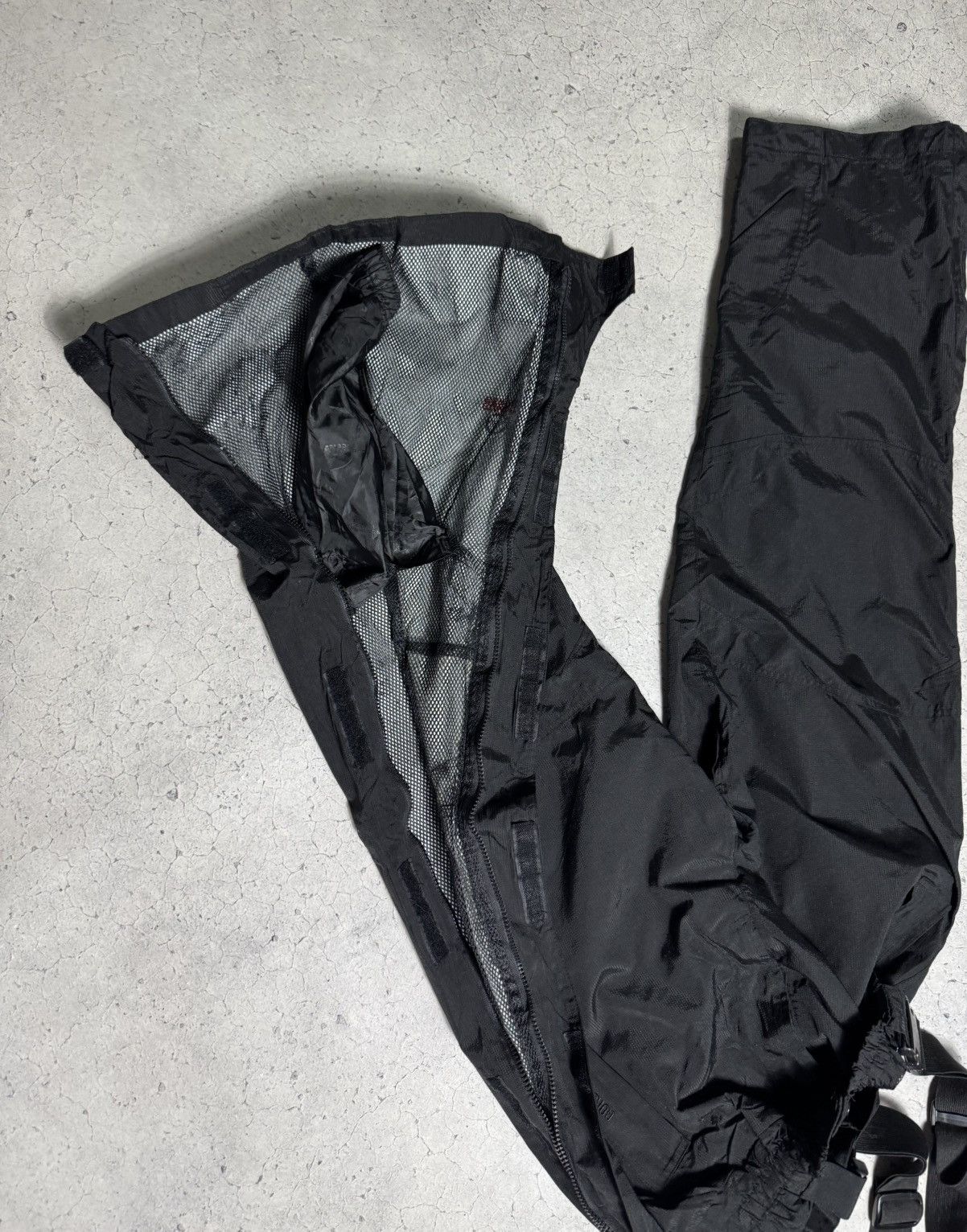 The North Face The North Face Gore-Tex TNF Black Nylon Ski Pants Overalls Size US 32 / EU 48 - 9 Thumbnail