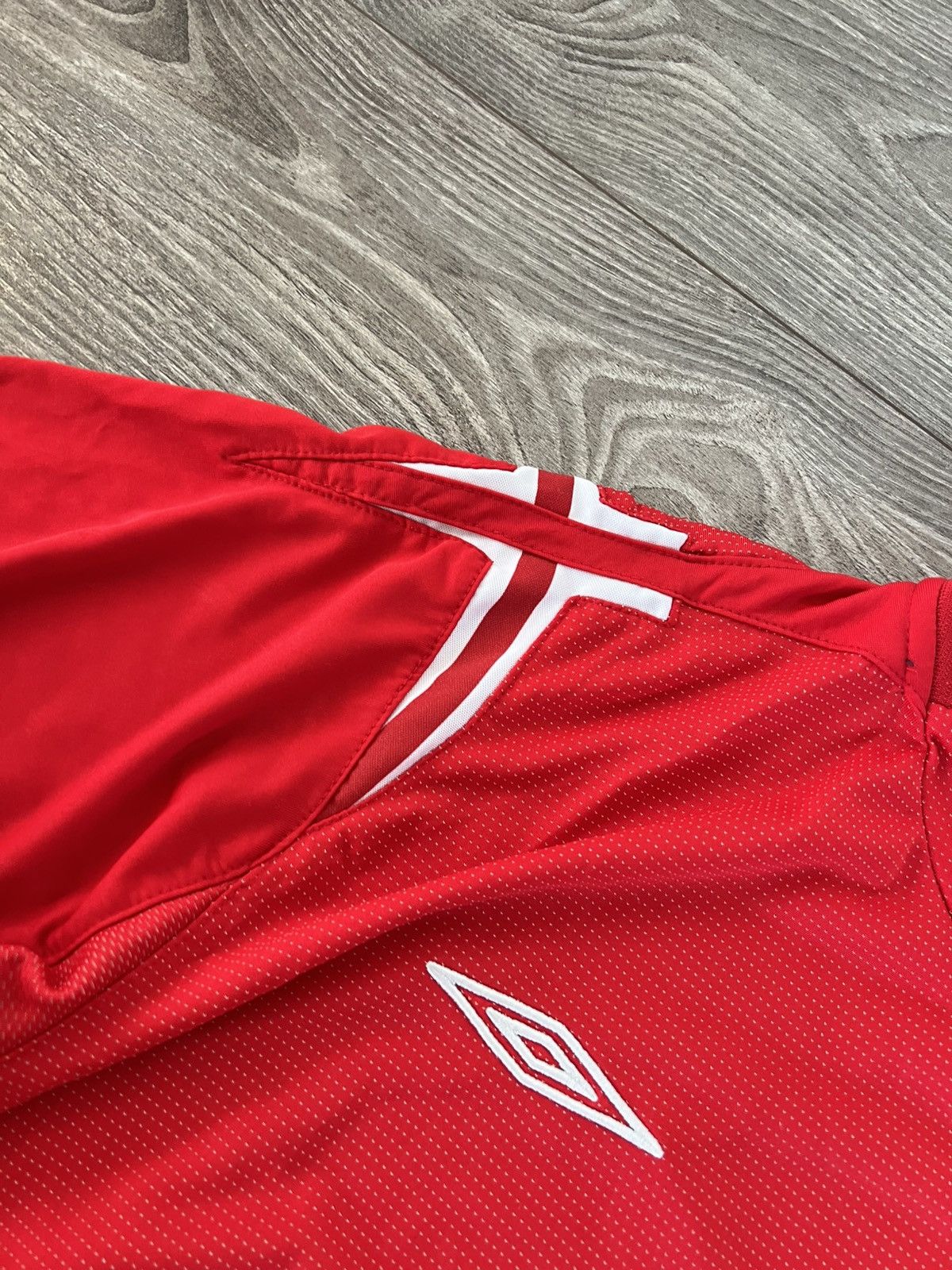 Umbro ‼️VINTAGE 2004/06‼️Umbro England Team Football Official Tee Size US XL / EU 56 / 4 - 12 Thumbnail