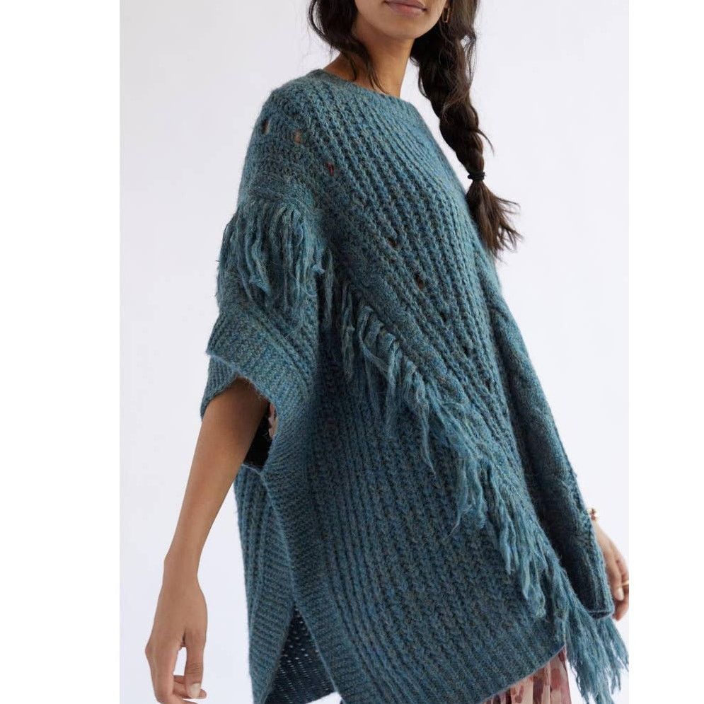 Anthropologie New Marled Fringe Cable Knit Poncho $120 ONESIZE Turquoise Size ONE SIZE - 3 Thumbnail