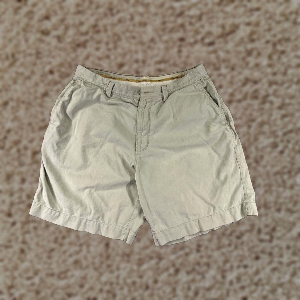 Tommy Bahama VINTAGE Tommy Bahama Shorts Mens Chino Cargo Pocket 34 Beige Cotton Blend Flat Front 34x9 Beach Aloha Mens Size US 34 / EU 50 - 1 Thumbnail