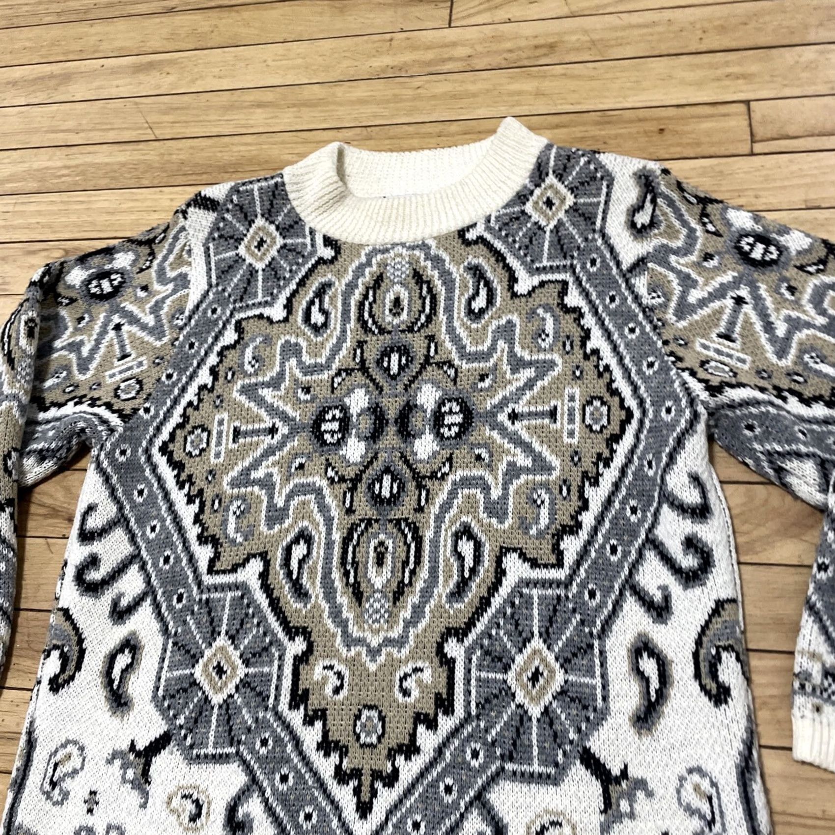 Vintage VINTAGE Alfred Dunner Sweater Women S Crew Neck Geometric Tan Cream Stretch 40" 80s 90s Pullover Raglan Sleeve Size S / US 4 / IT 40 - 3 Thumbnail