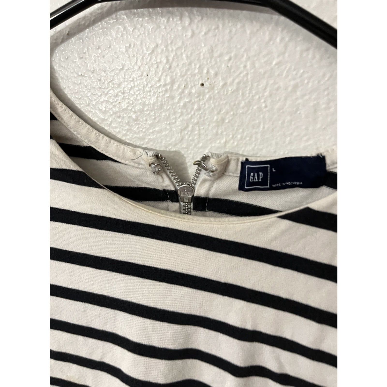Gap Gap T-Shirt Women L Blue & White Striped Exposed Zipper Crew Neck Short Sleeve Nautical Basic Size L / US 10 / IT 46 - 2 Thumbnail
