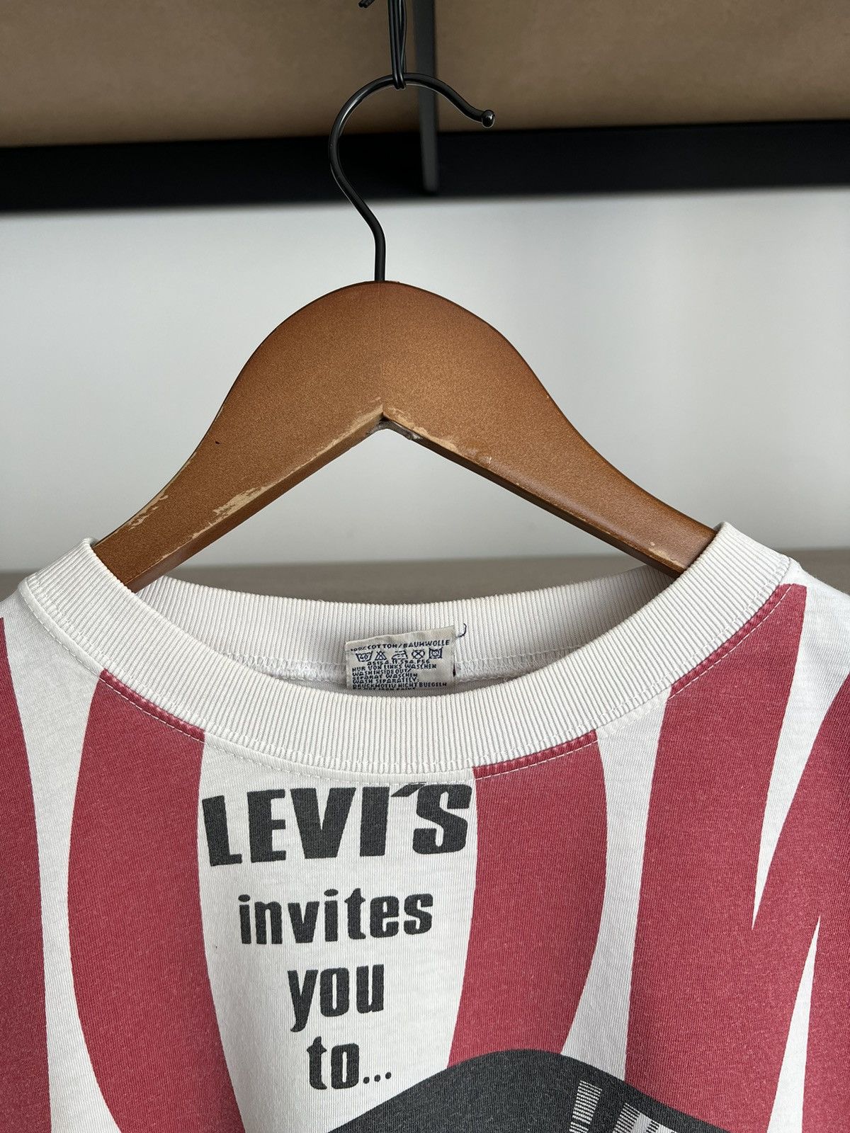 Levi's Vintage 90s Levis Stretch Sensation AOP Promo White T-shirt Size US L / EU 52-54 / 3 - 14 Thumbnail