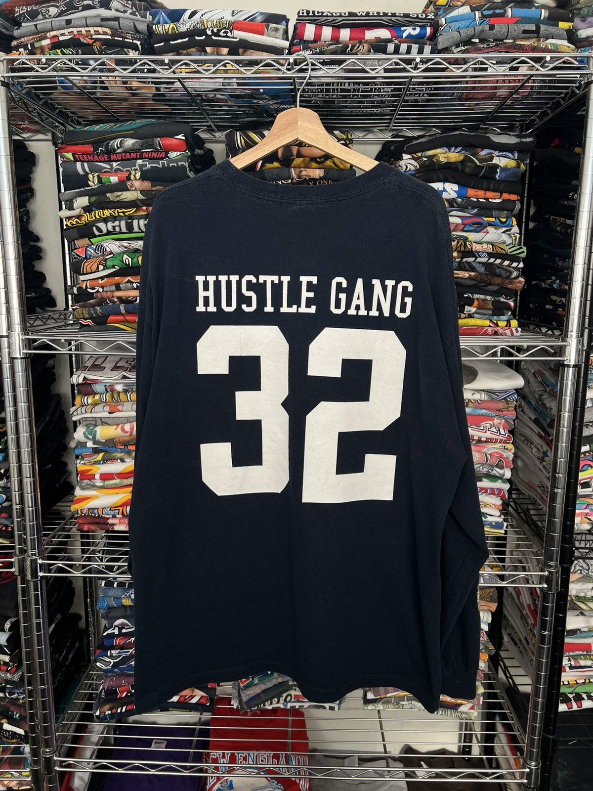 Hustle Gang 2003 Hustle Gang Hockey Mask Rings Blackhawks Tee Size US XXL / EU 58 / 5 - 2 Thumbnail